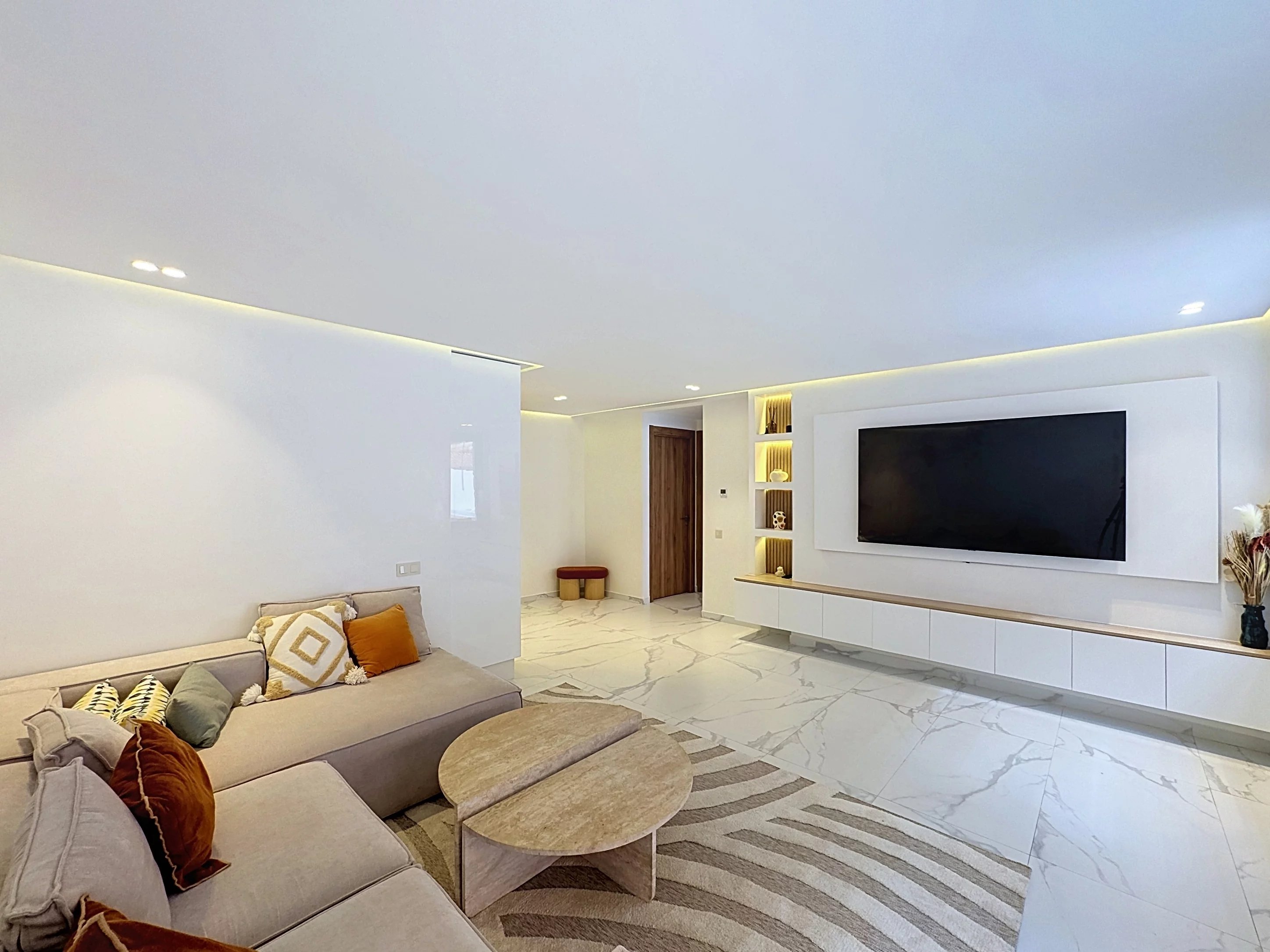 MARRAKECH – CENTRE-VILLE VICTOR HUGO | APPARTEMENT MEUBLÉ CONTEMPORAIN – LOCATION LONGUE DURÉE