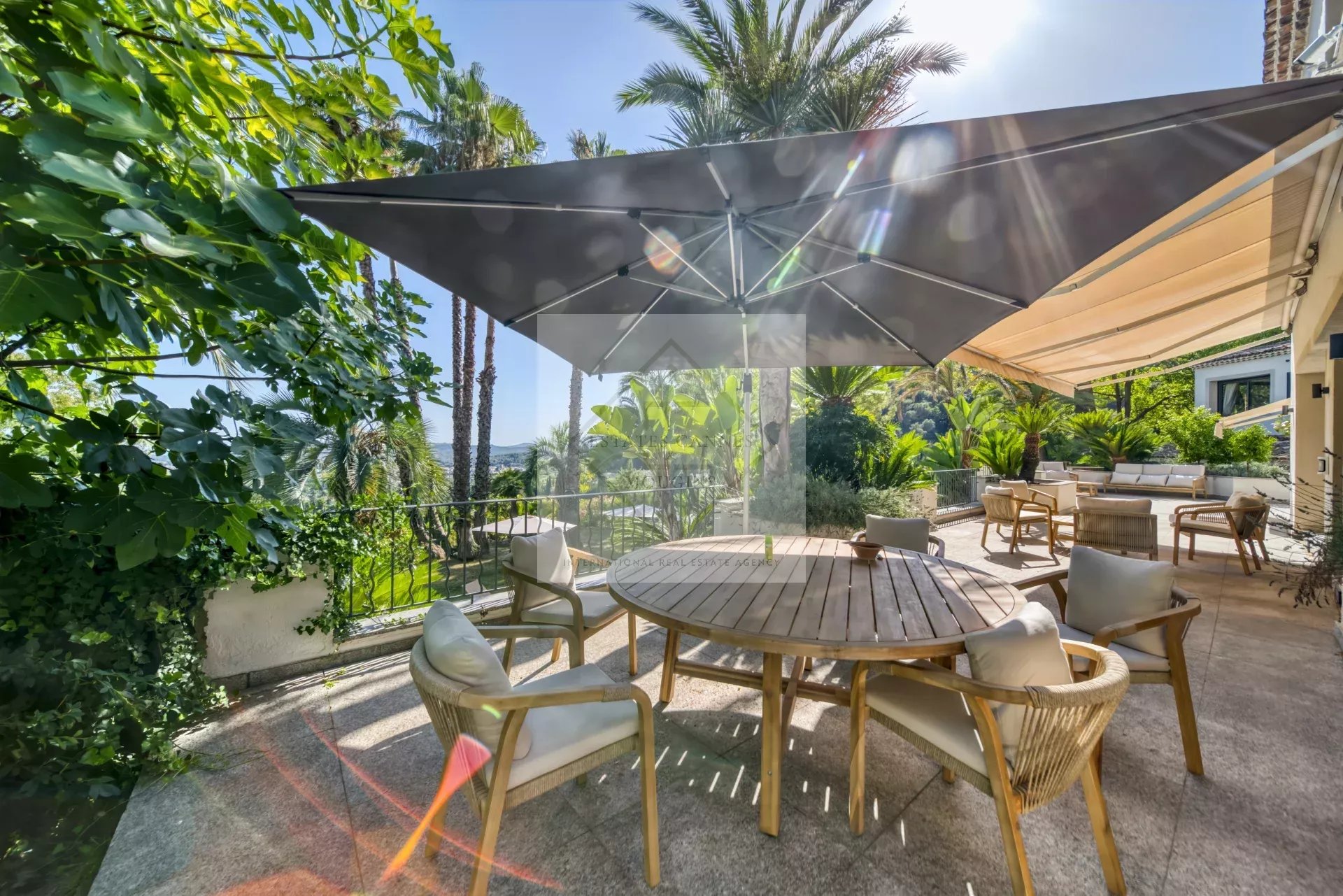 VILLA D’EXCEPTION — SAINT-PAUL-DE-VENCE — photo 6