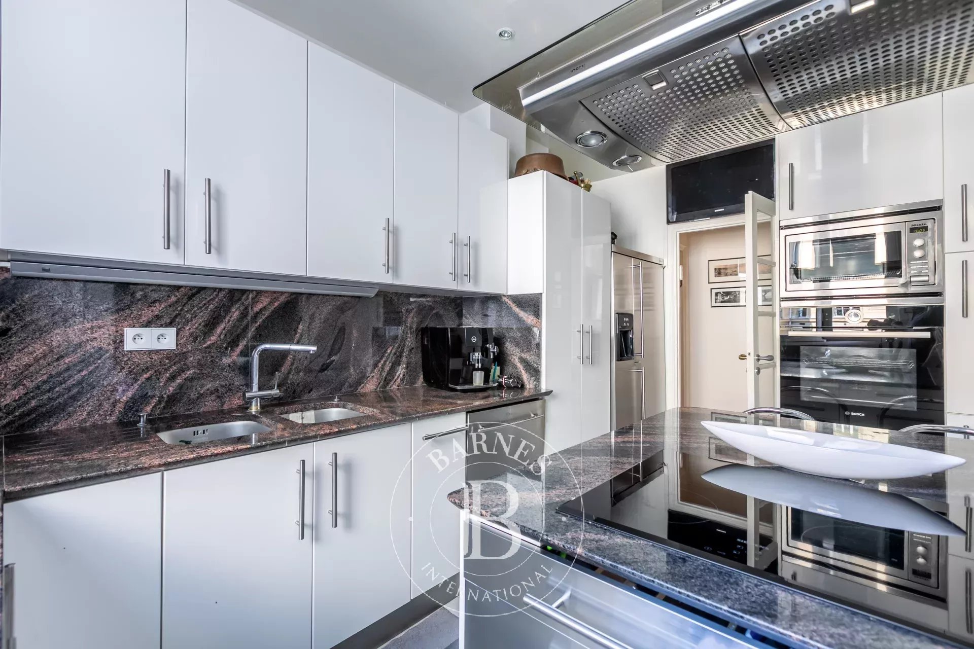 Daire Paris 8ème - picture 8