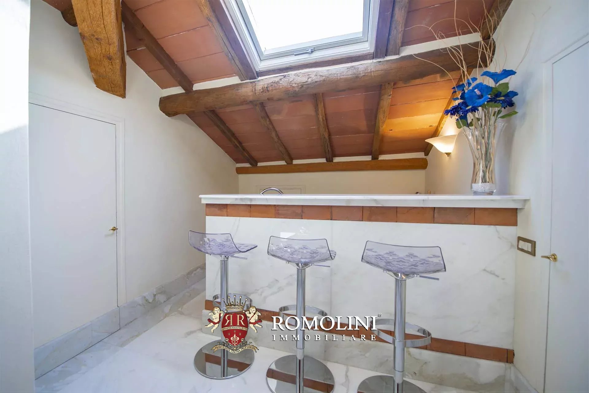 8 Bedroom Villa/Townhouse's Image 35