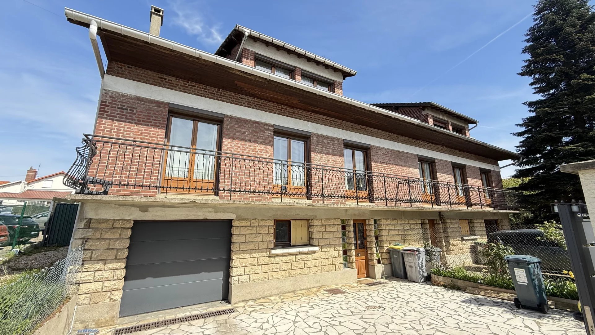 Maison 6 pièces de 138m²