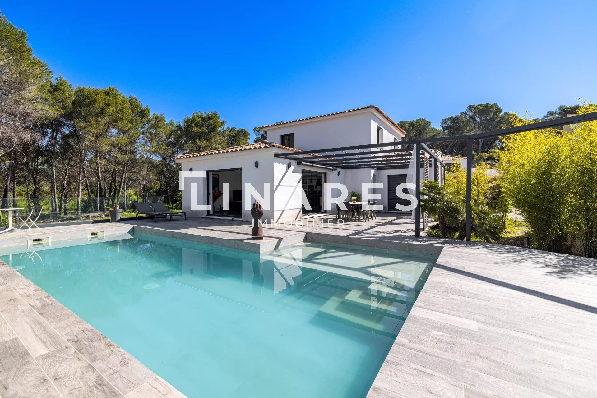 L'OPPIDA - Maison T5 de 192m2 - Piscine - Garage - Pool house - 13122 Ventabren