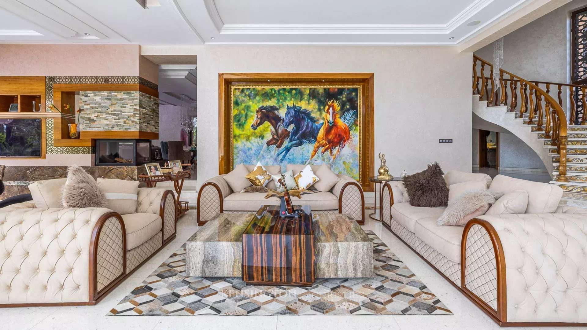 9 Bedroom Villa/Townhouse's Image 4