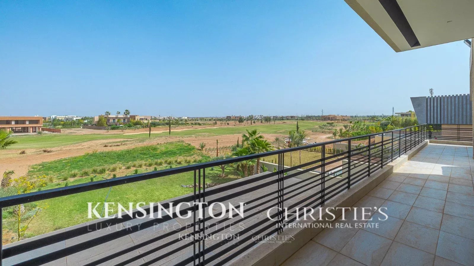 4 Bedroom Villa/Townhouse's Image 17