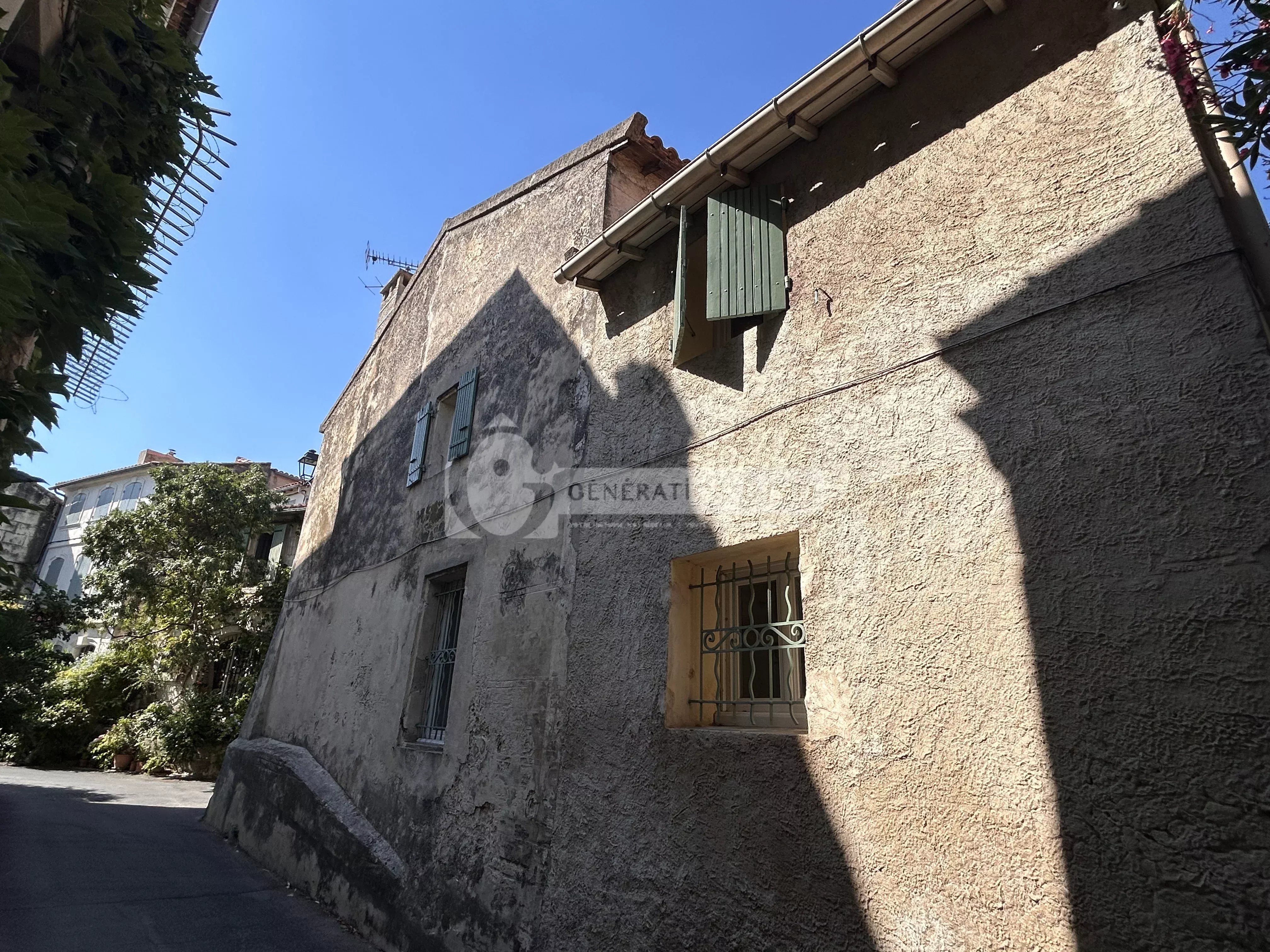 Maison de village T3 à Fontvieille