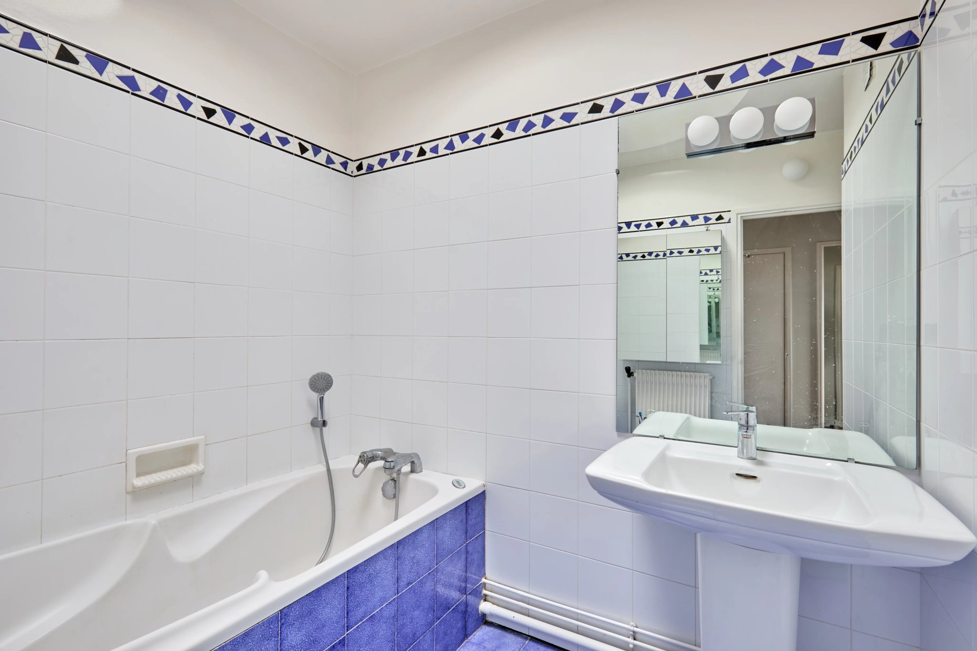 3 Bedroom Apartment/Flat's Image 13