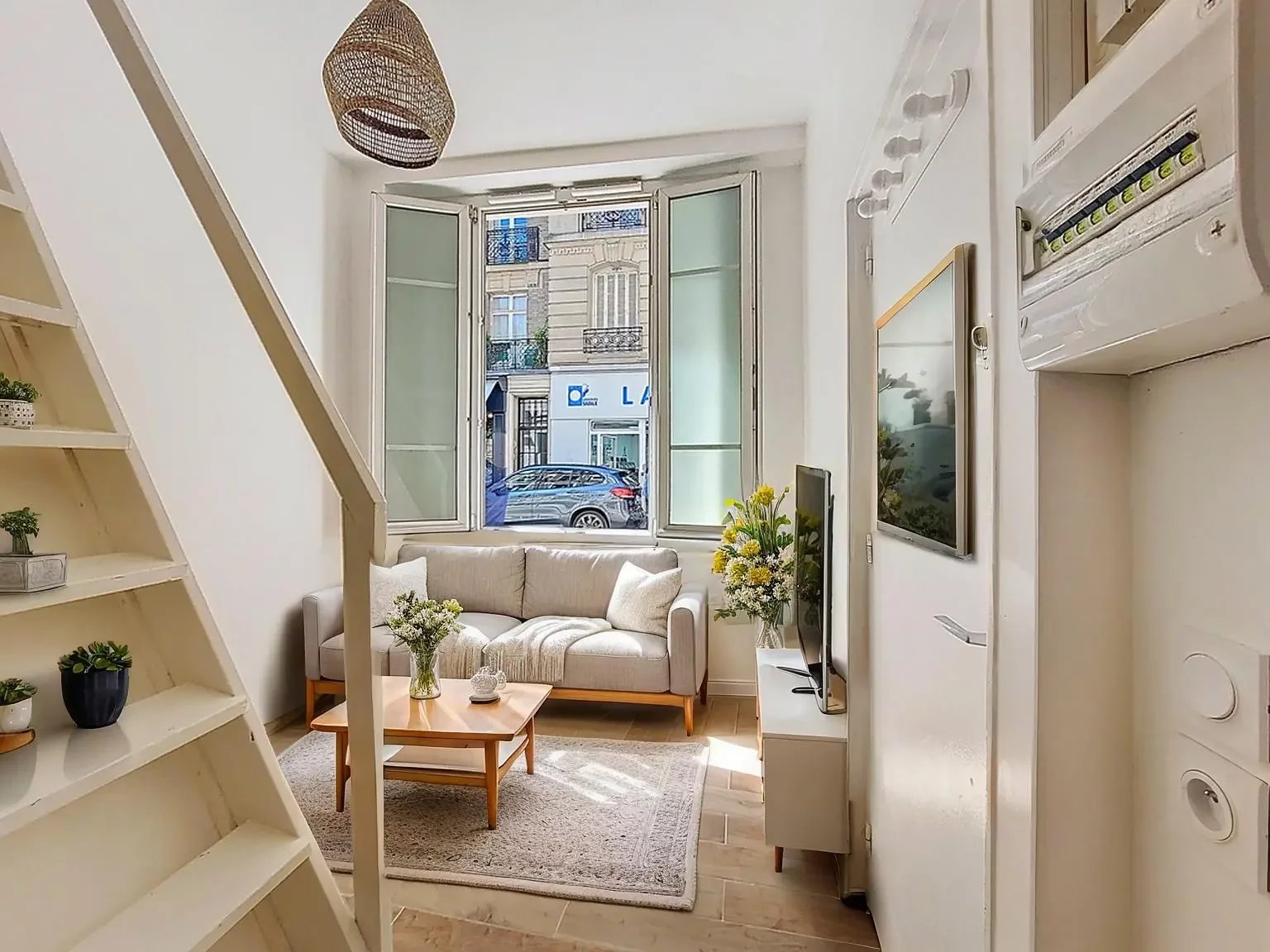 PARIS 16EME RANELAGH STUDETTE
