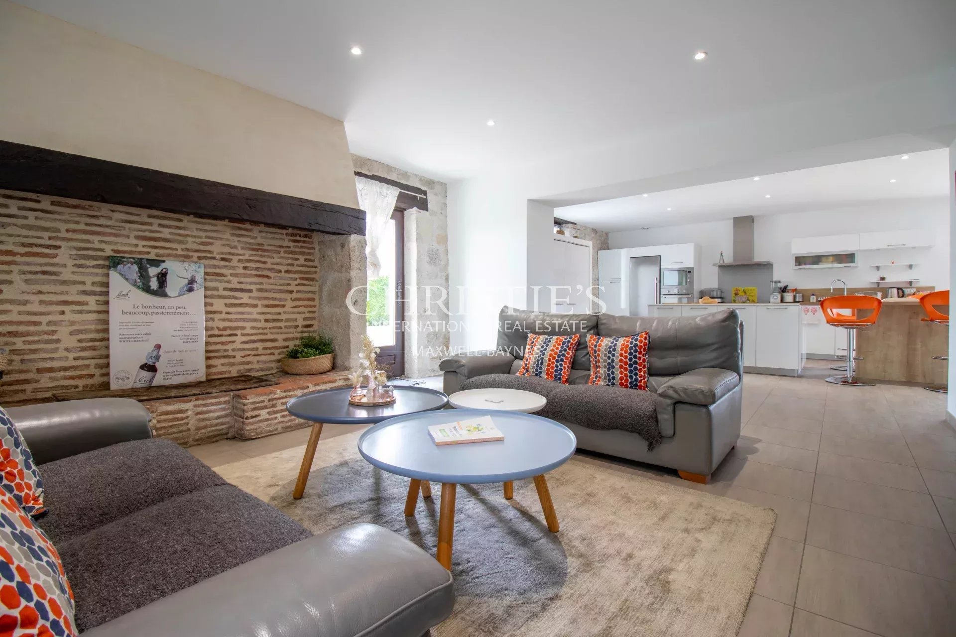 9 Bedroom Villa/Townhouse's Image 14