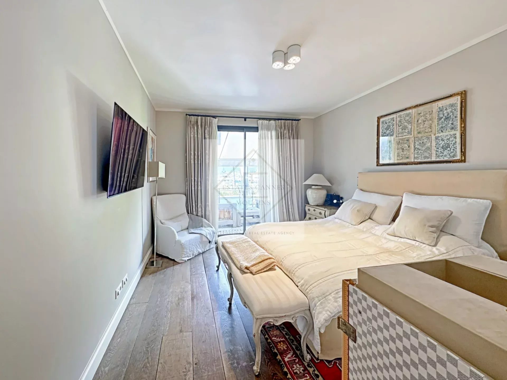 Unique villa avec piscine Bd Croisette Cannes — photo 11