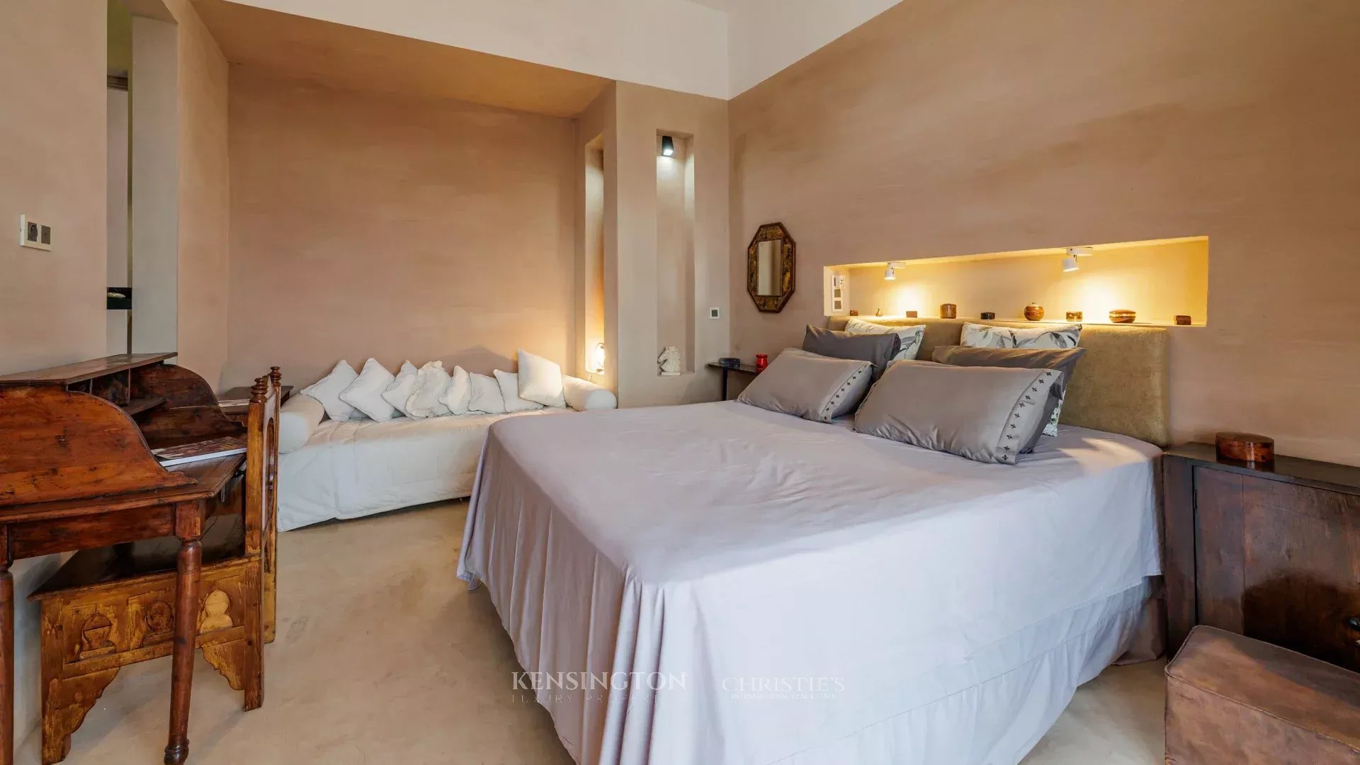 5 Bedroom Villa/Townhouse's Image 31