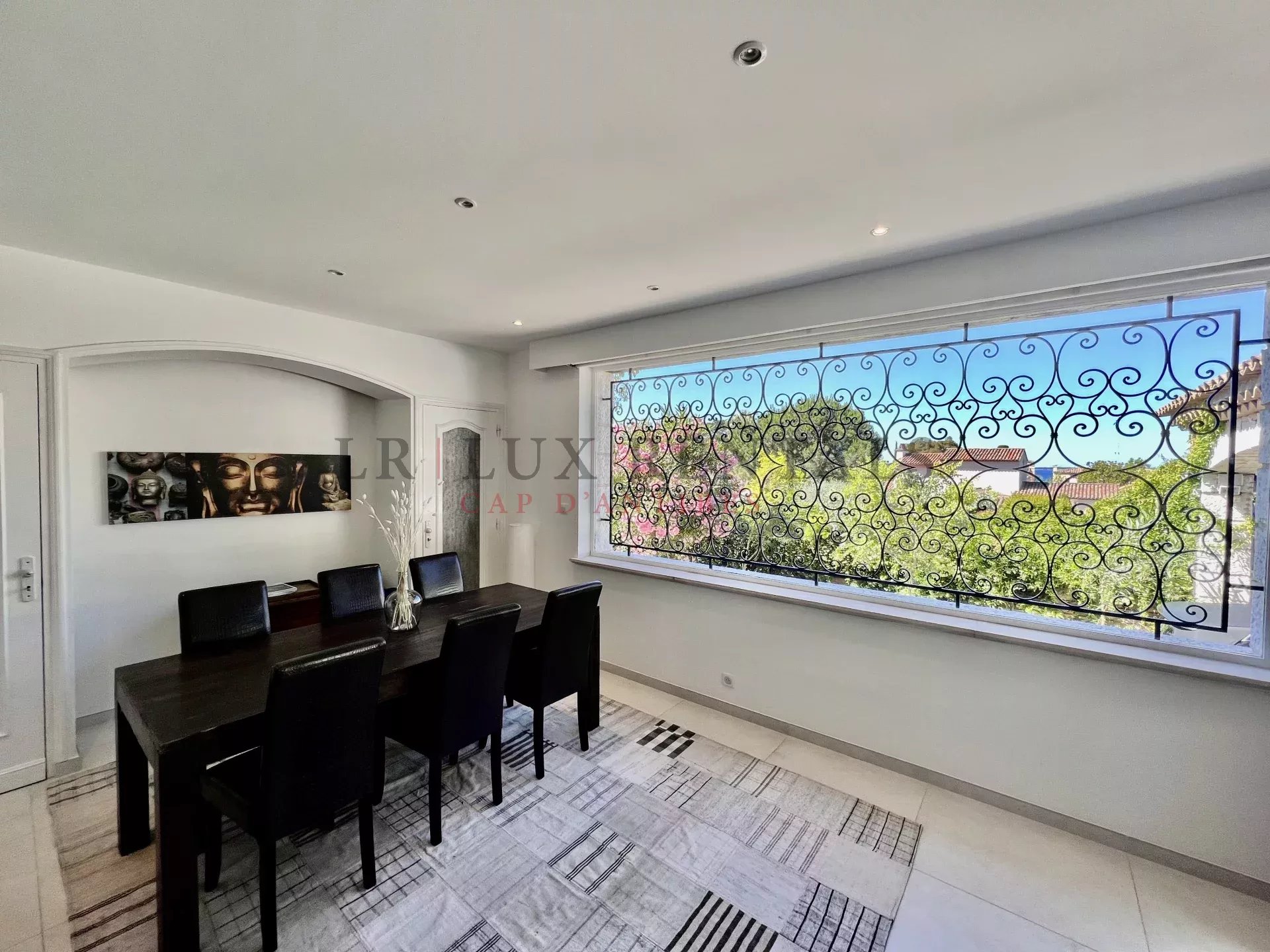 Seasonal rental // Villa with sea view // West side