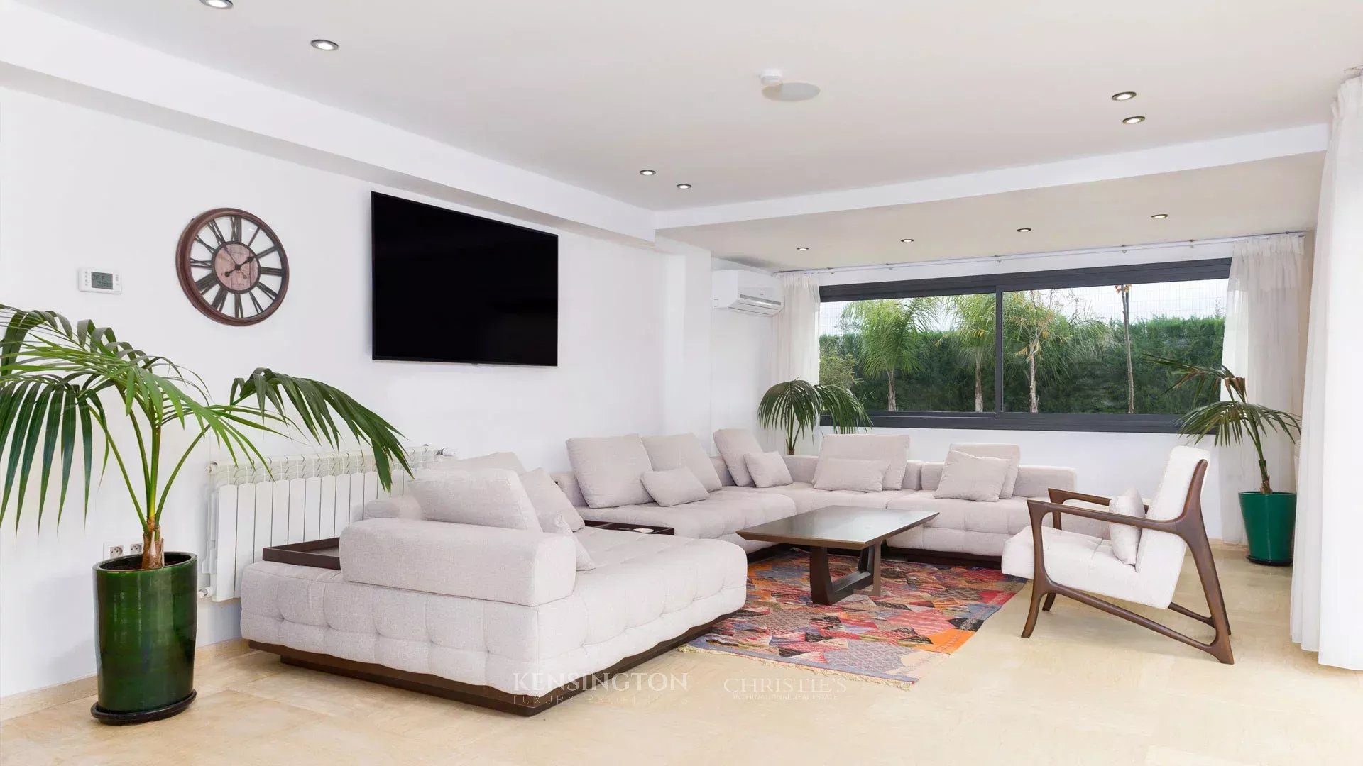 10 Bedroom Villa/Townhouse's Image 11
