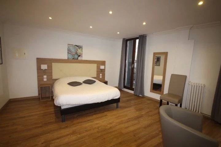Venta Hotel Pézenas