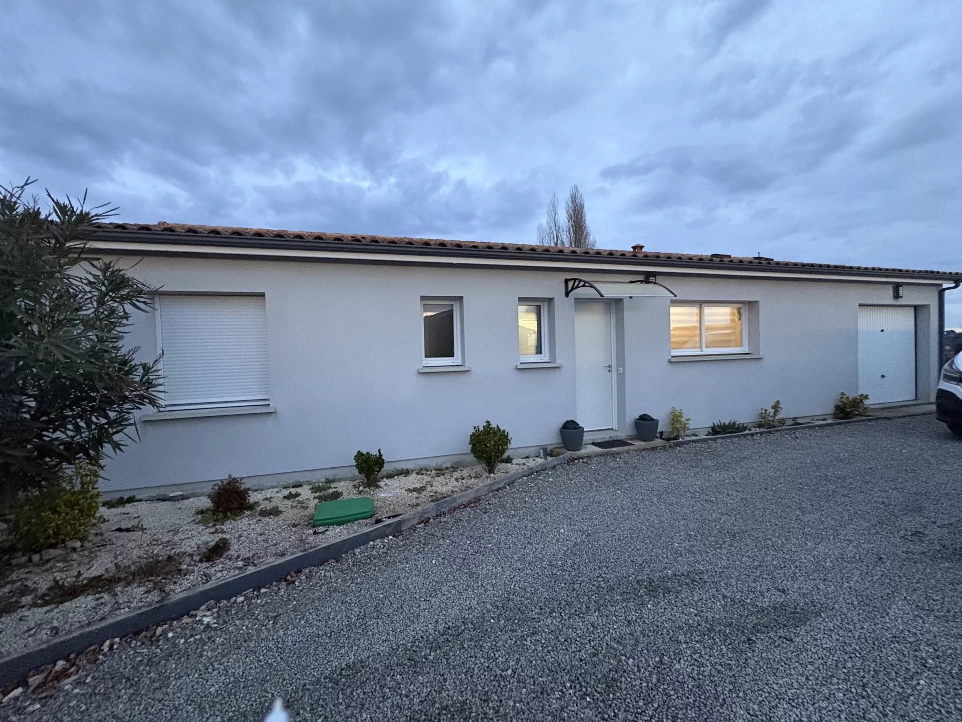 Agence immobilière de ROSER BEATRICE