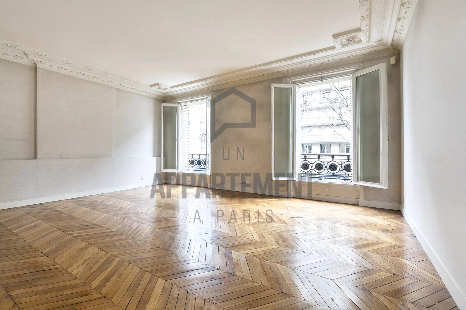 Agence immobilière de Un Appartement À Paris