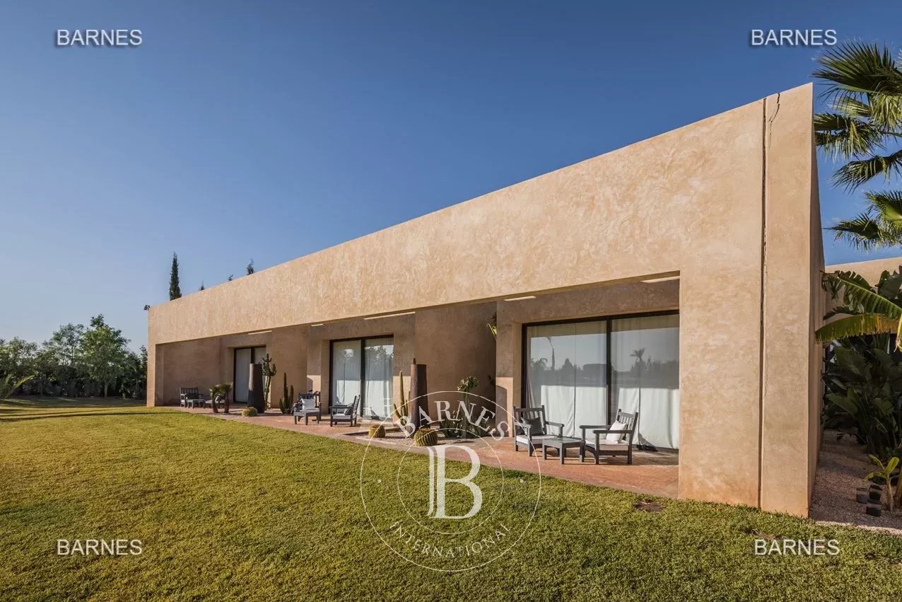 Stunning contemporary villa on a 3-hectare park, 30 minutes away from Marrakech. - picture 13