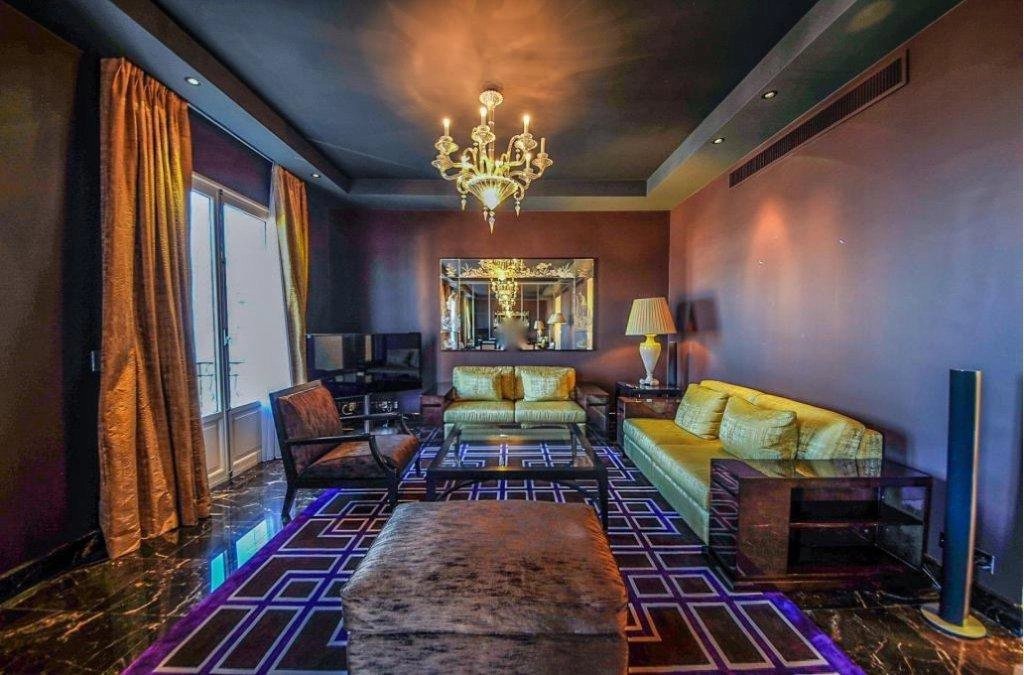 Salon Carrelage Lustre Parquet