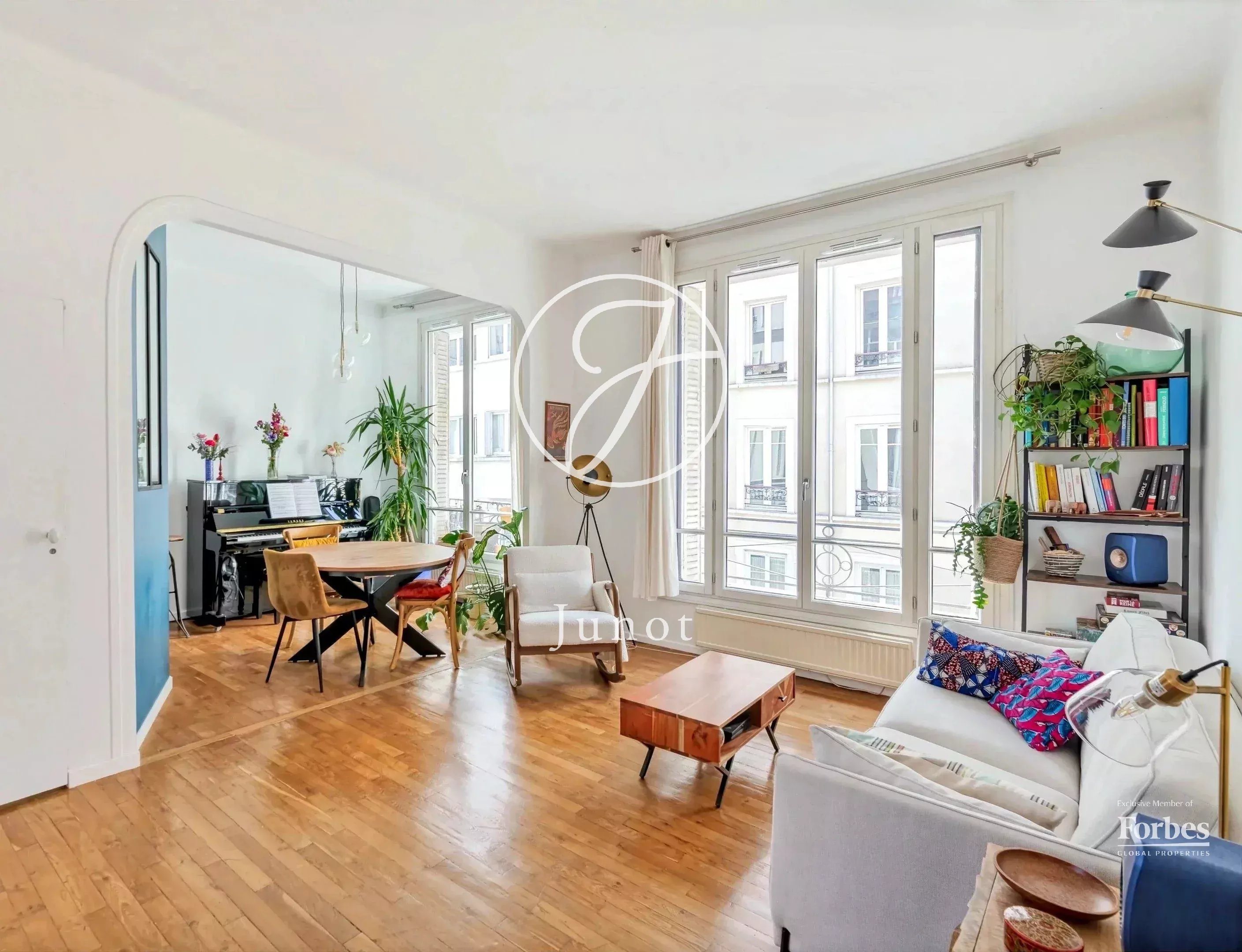 Paris 18e - VILLAGE RAMEY - Appartement - 3 pièces - 53,05m² Carrez - 53,42m² au sol - 2 Chambres