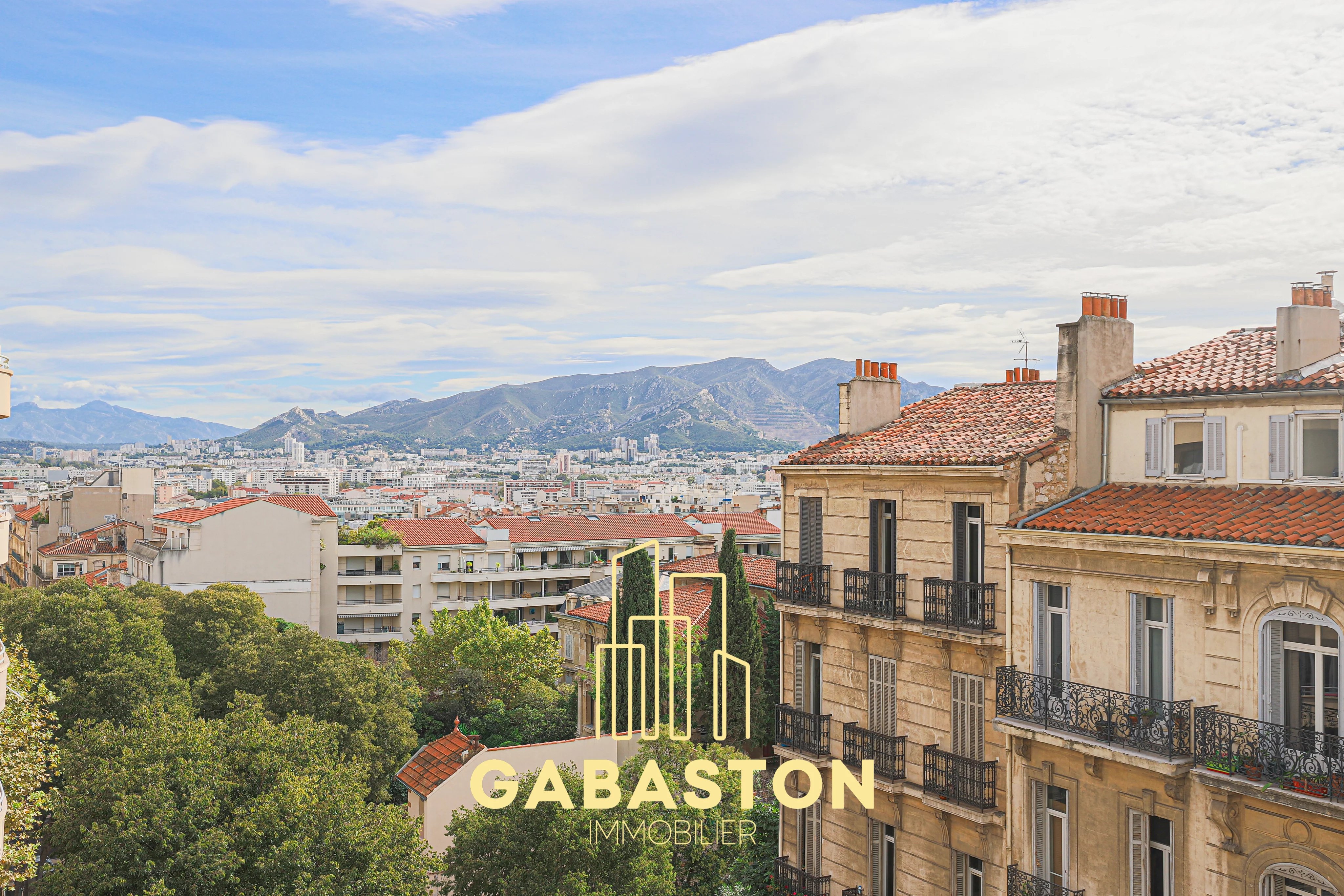 LE PANORAMIQUE I APPARTEMENT + CHAMBRE DE SERVICE  I BALCON I 8EME PERIER