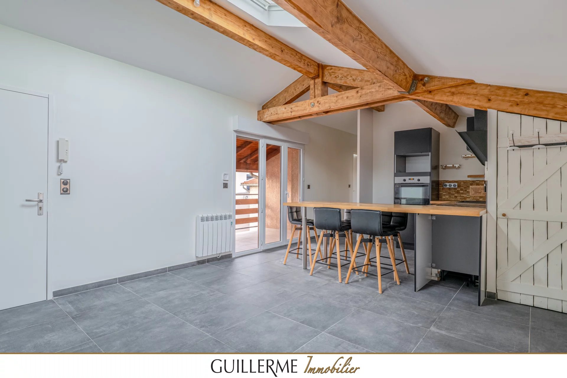 Appartement T3 Dernier Ã©tage GrÃ©zieu-la-Varenne