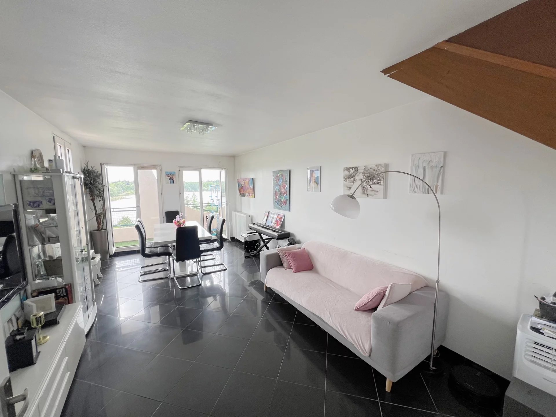 À VENDRE – 3 PIÈCES AVEC VUE LAC À CRÉTEIL
