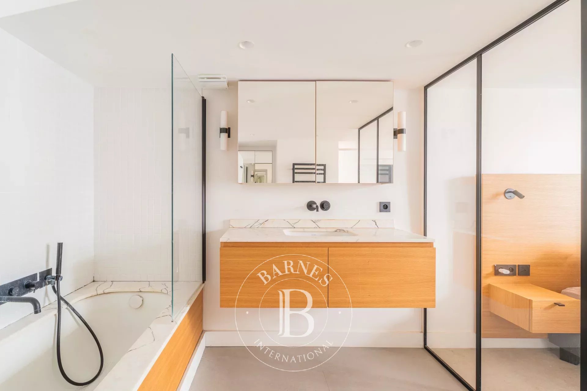 Daire Paris 2ème - picture 16