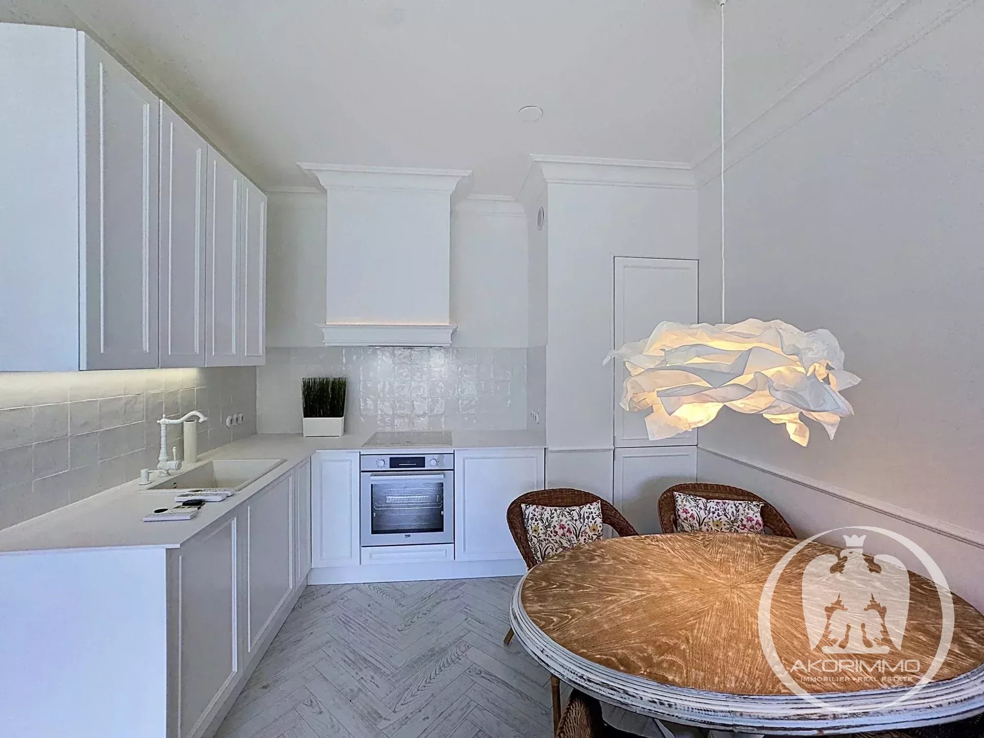 Apartment  - 2 rooms  - 45.75 m² -  €288,000 - For sale