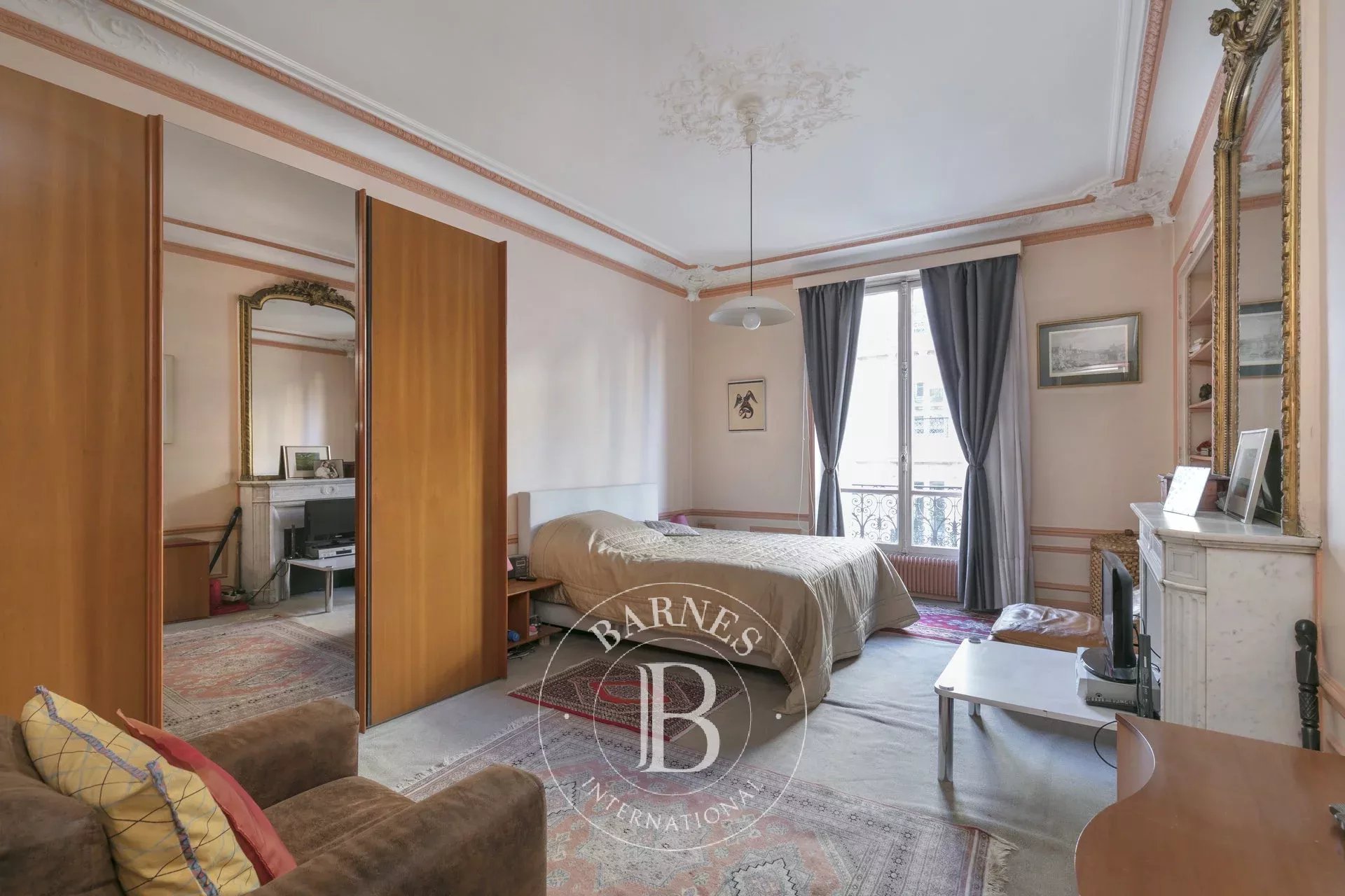 Daire Paris 8ème - picture 7