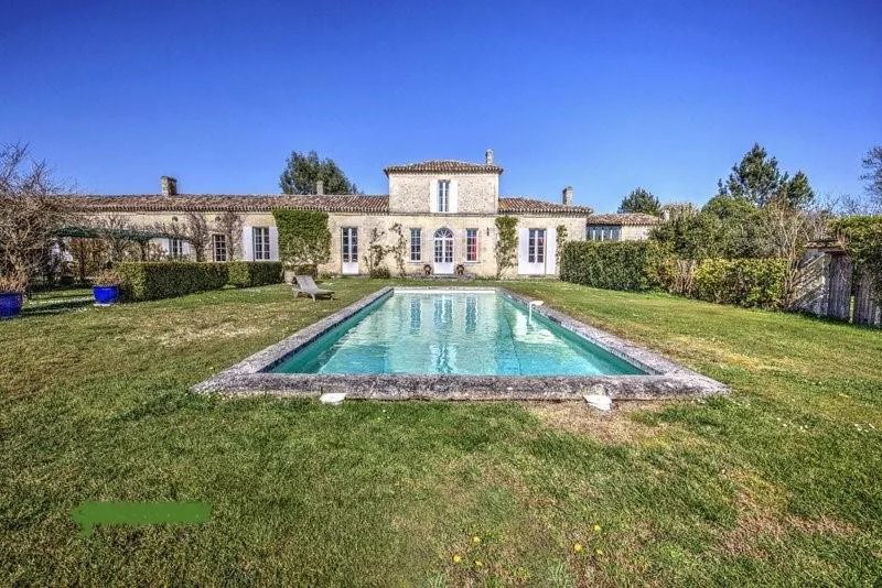 Bordeaux -  A vendre - Maison de maître - 430 m2 - Dépendance de 50 m2 - 5 Chambres - Piscine