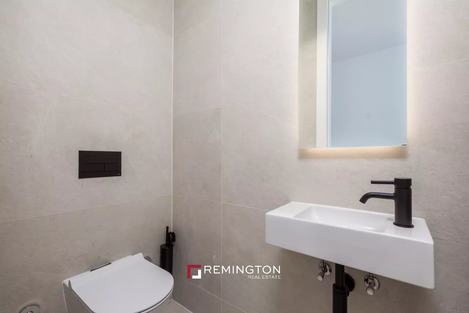 2 Bedroom Apartment/Flat's Image 3