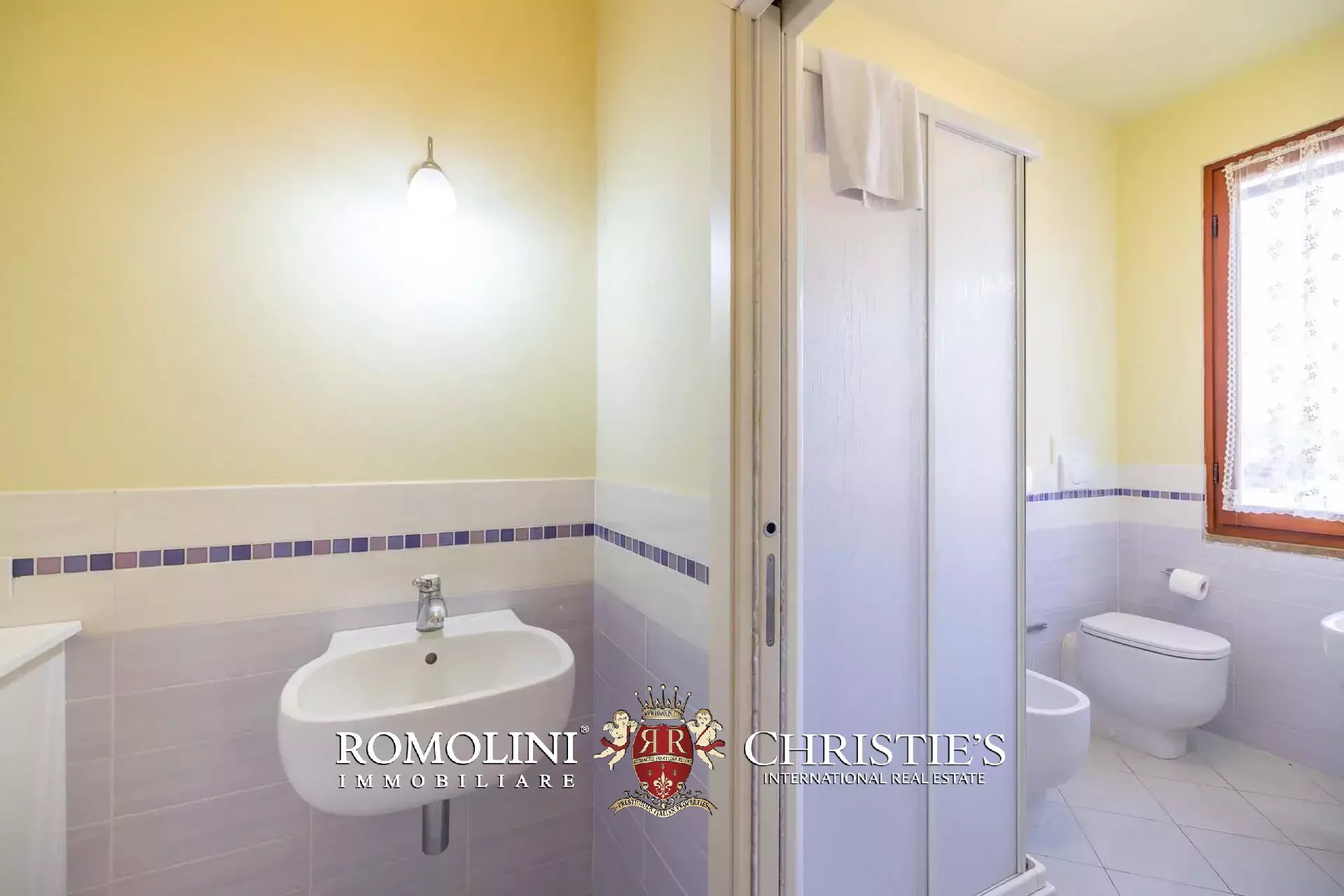 19 Bedroom Villa/Townhouse's Image 39