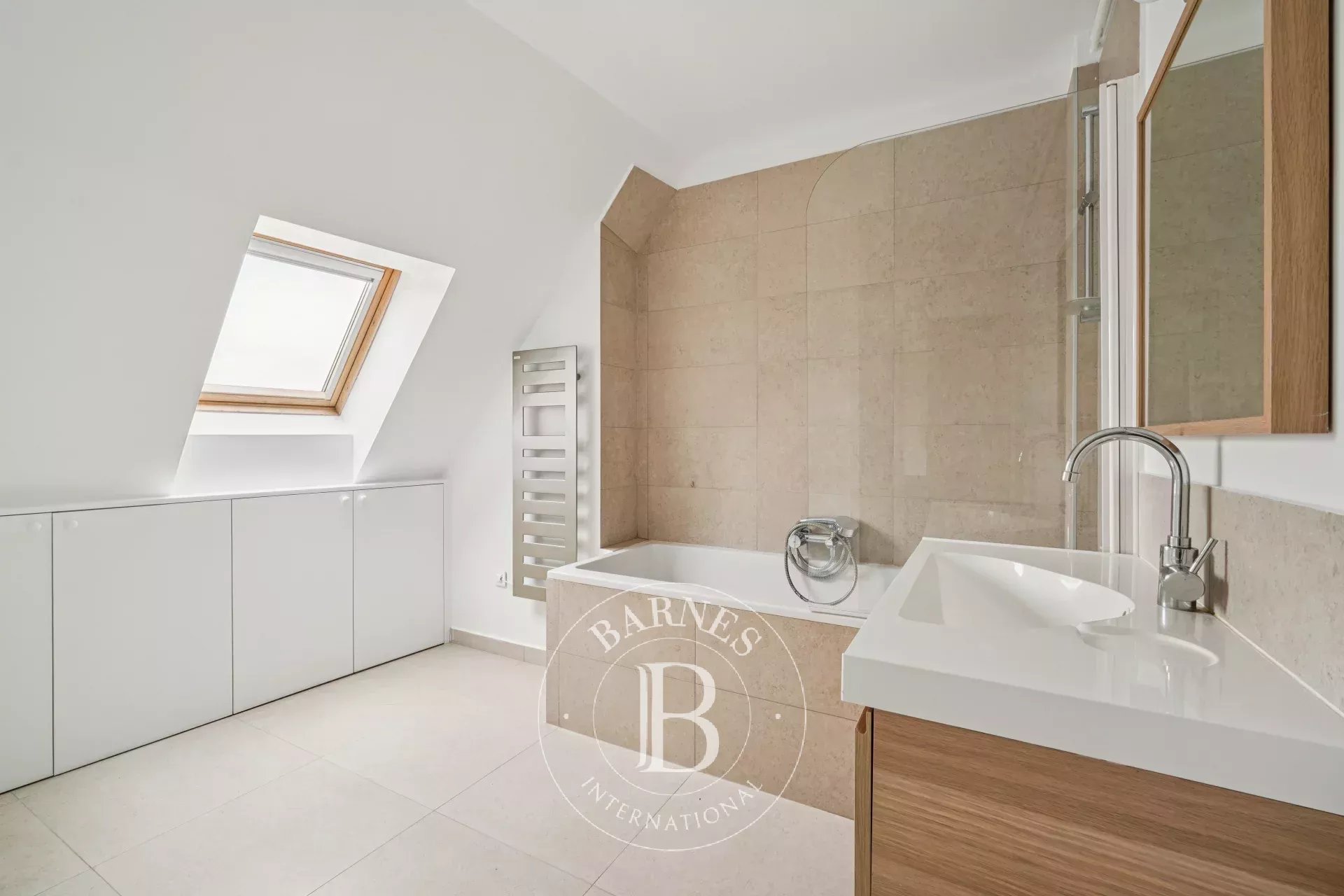 Daire Paris 7ème - picture 10