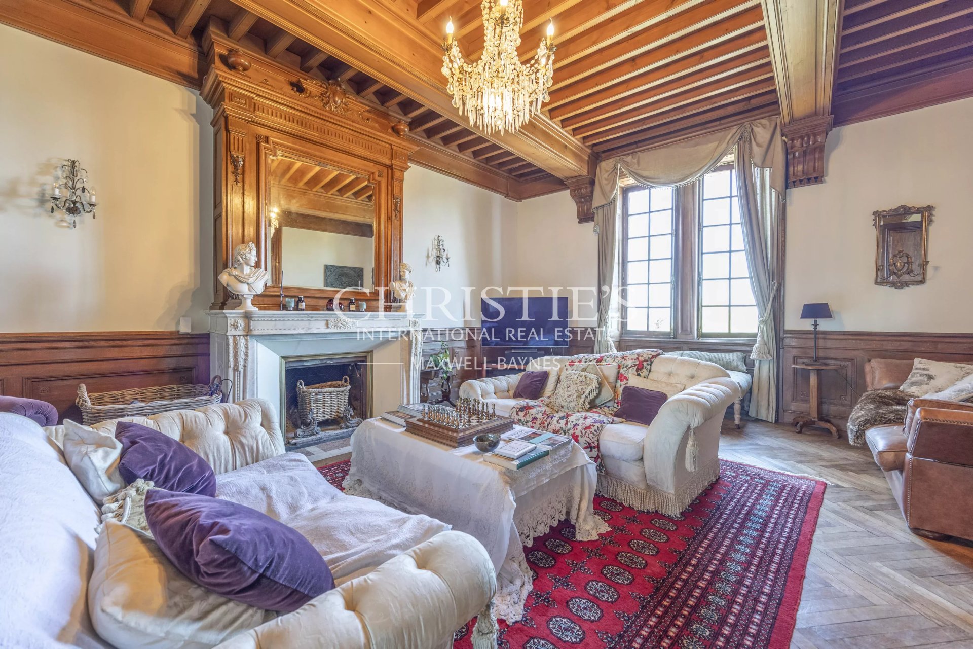 10 Bedroom Chateau's Image 17
