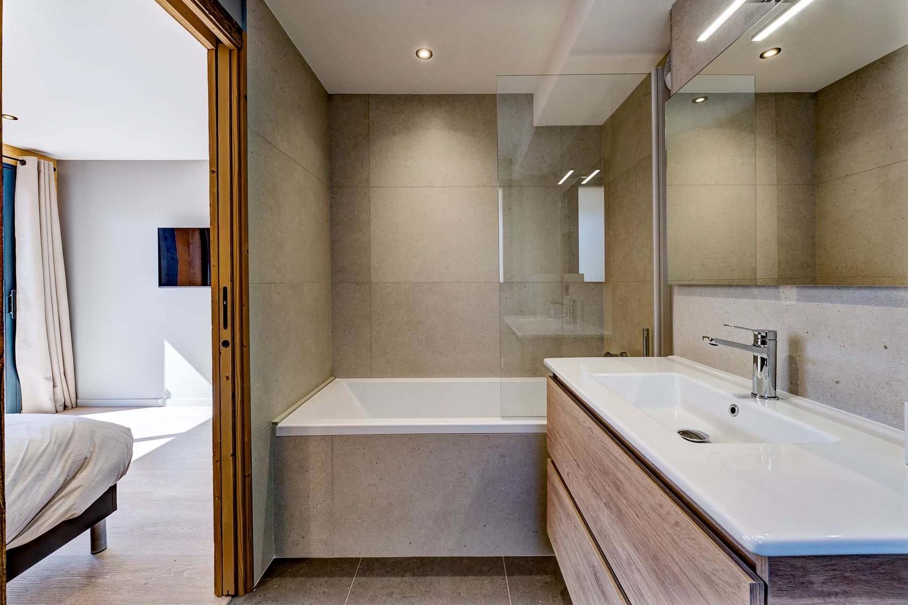 Photo of MORZINE– Brand new luxury chalet