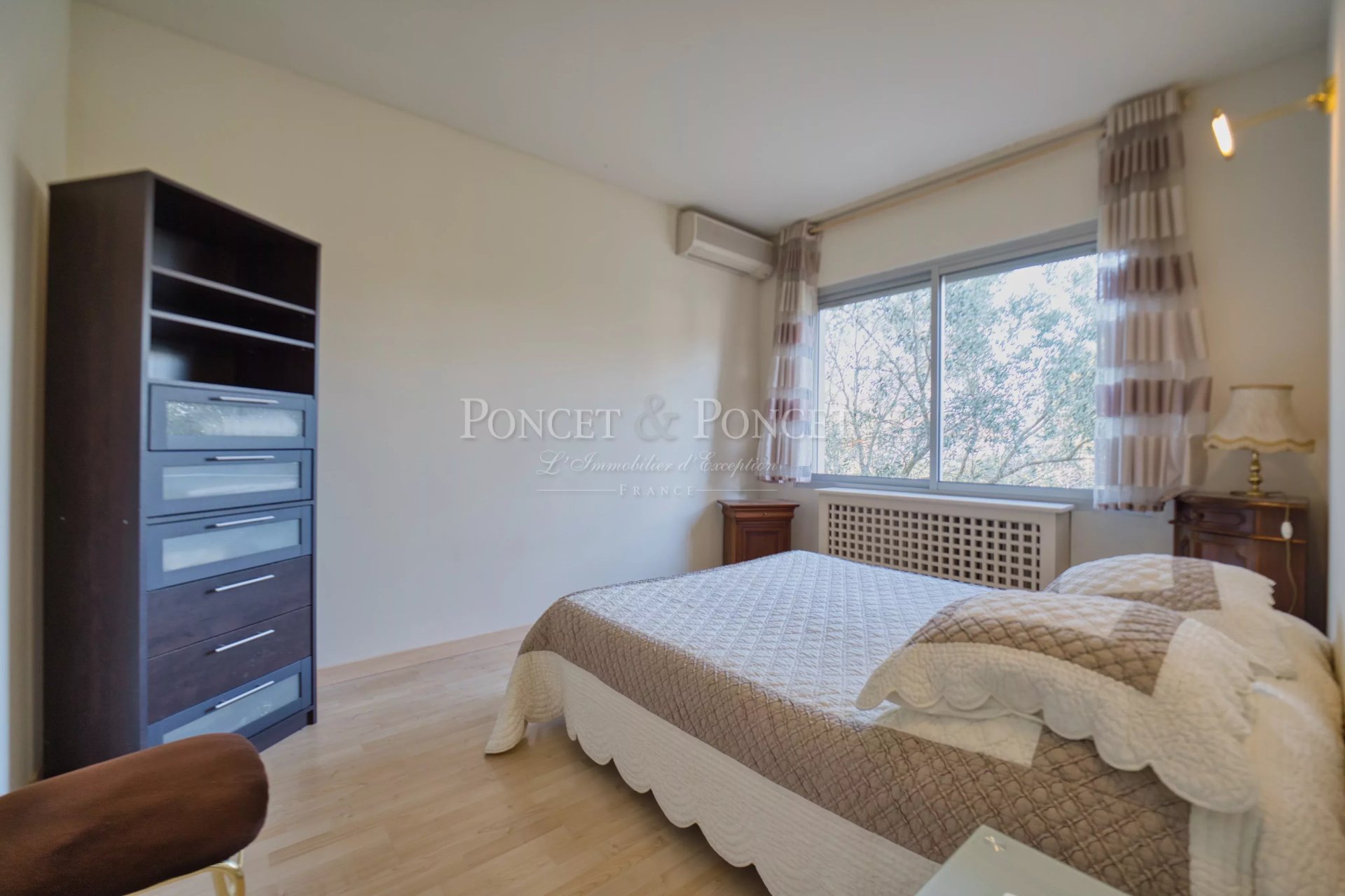 4 Bedroom Villa/Townhouse's Image 11