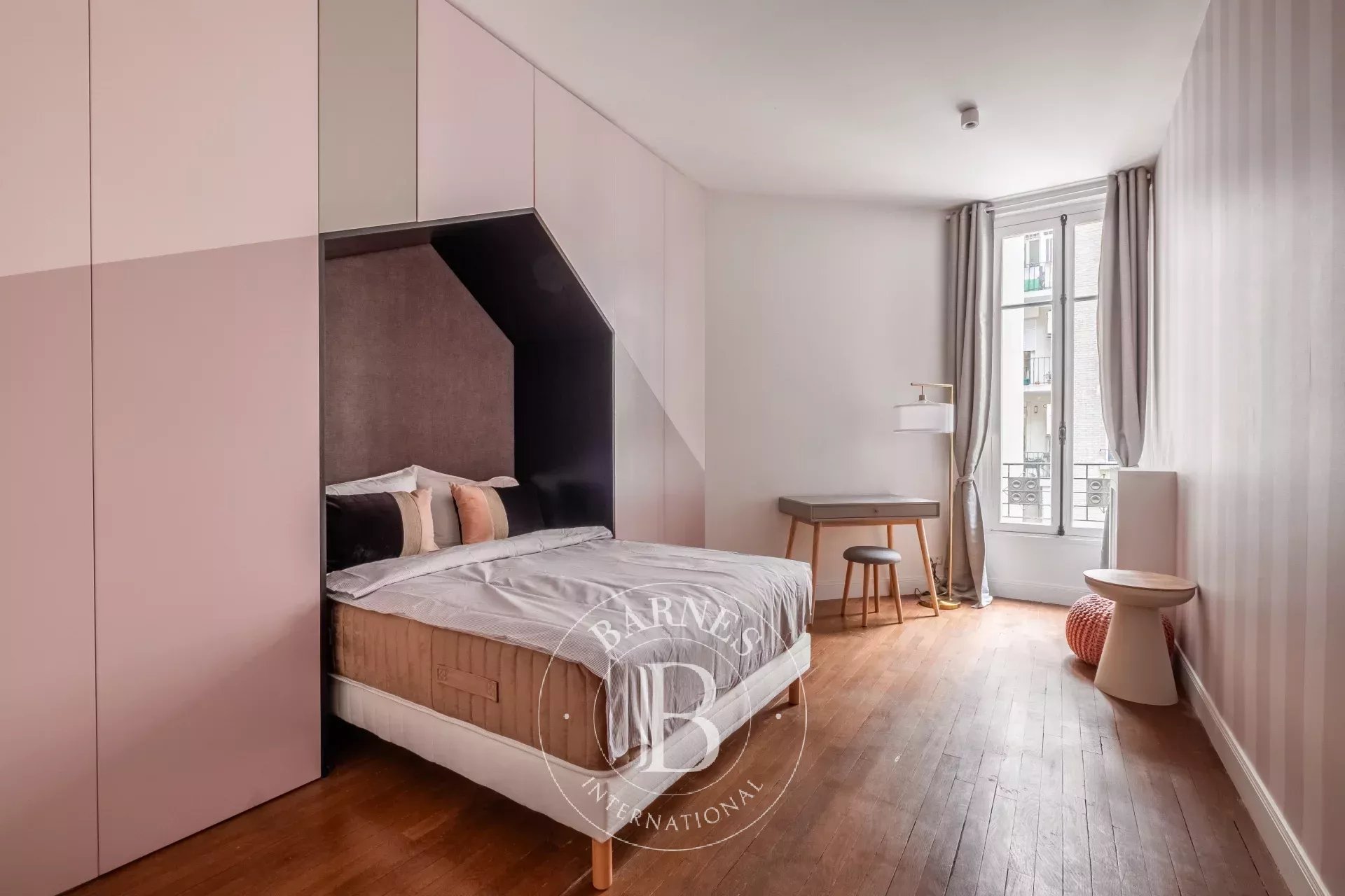 Daire Paris 7ème - picture 10