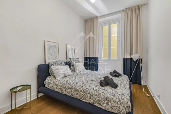 In the Heart of Old Nice - Stunning Three-Bedroom Apartment — photo 4