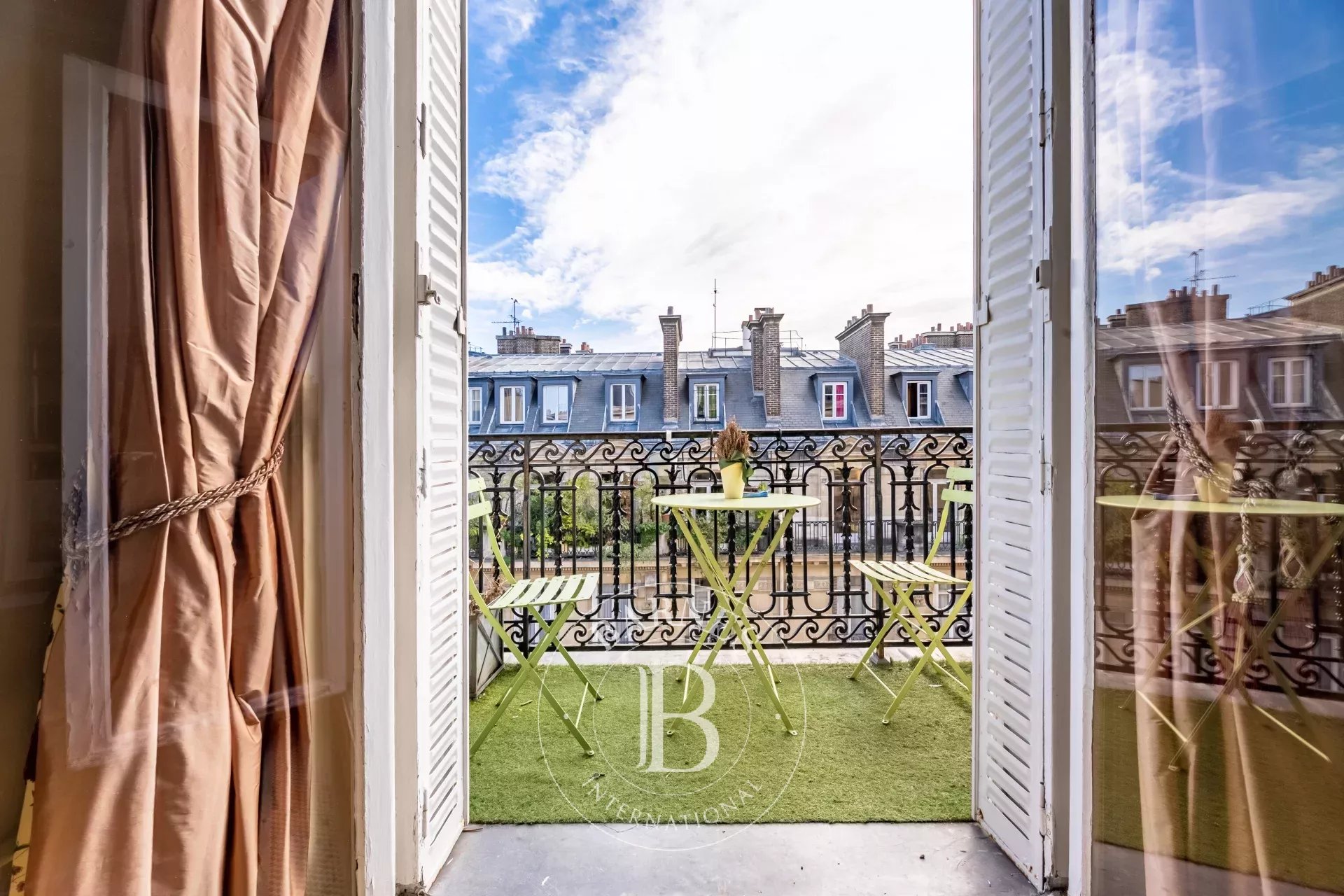 Daire Paris 8ème - picture 14