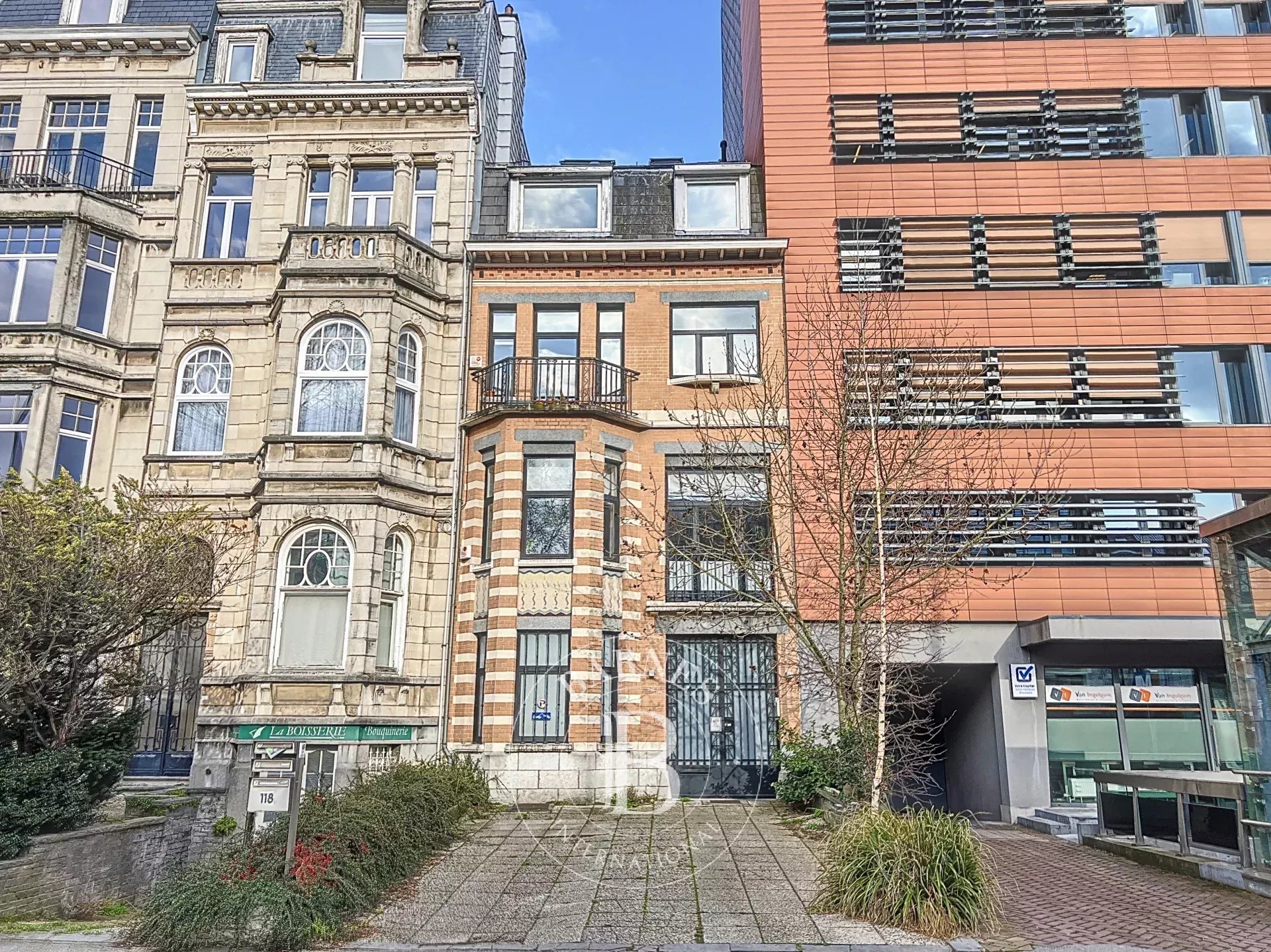 Parc du Cinquantenaire - Investment building with 3 apartments