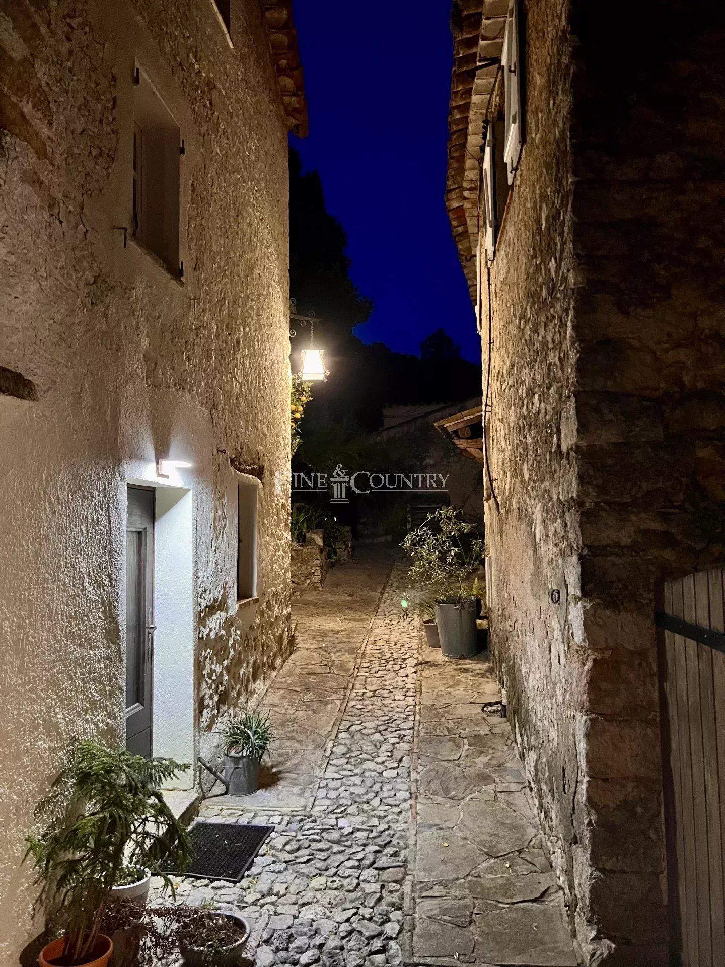 Photo of For Sale Stone property in Cabris