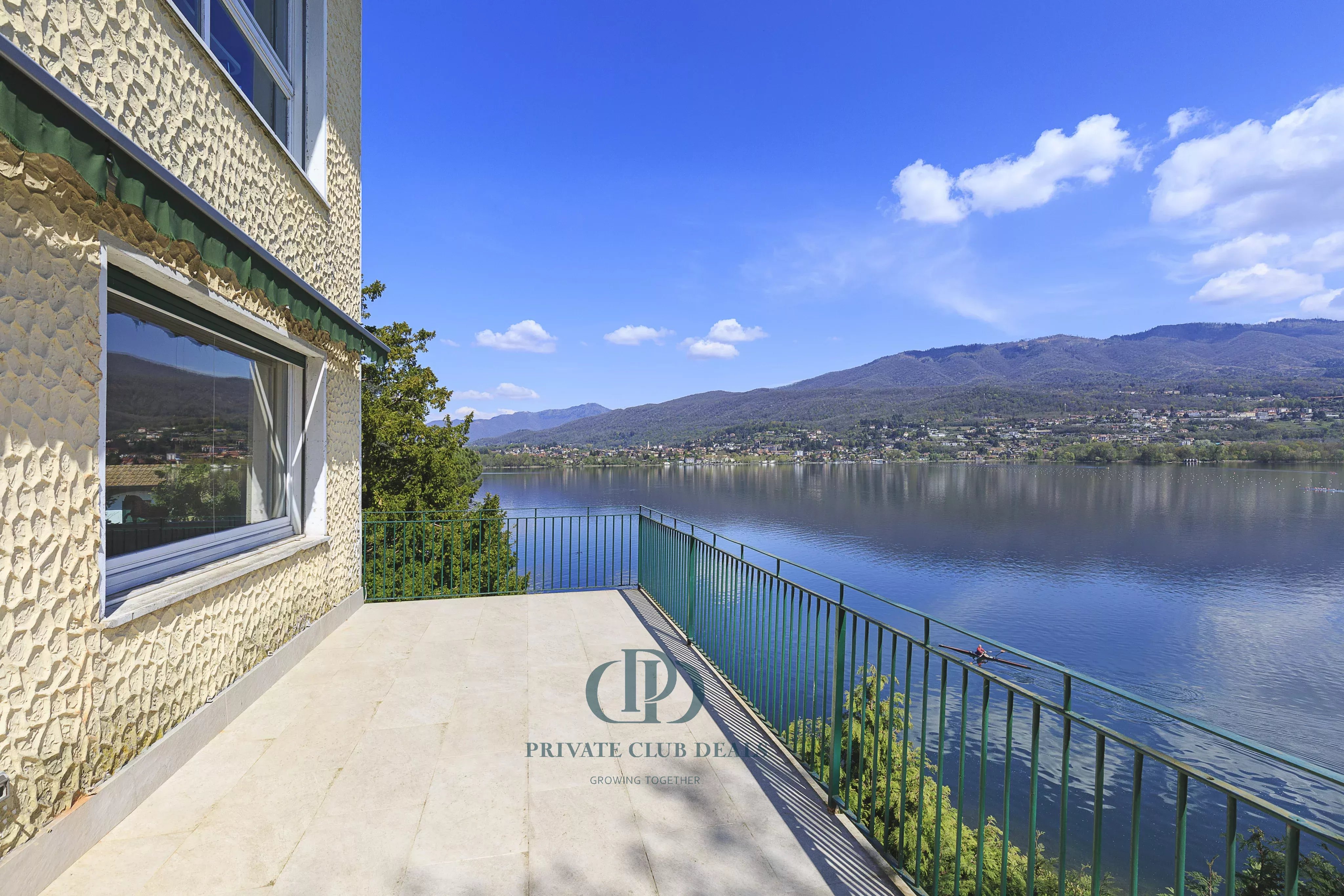 Villa Biandronno - picture 20