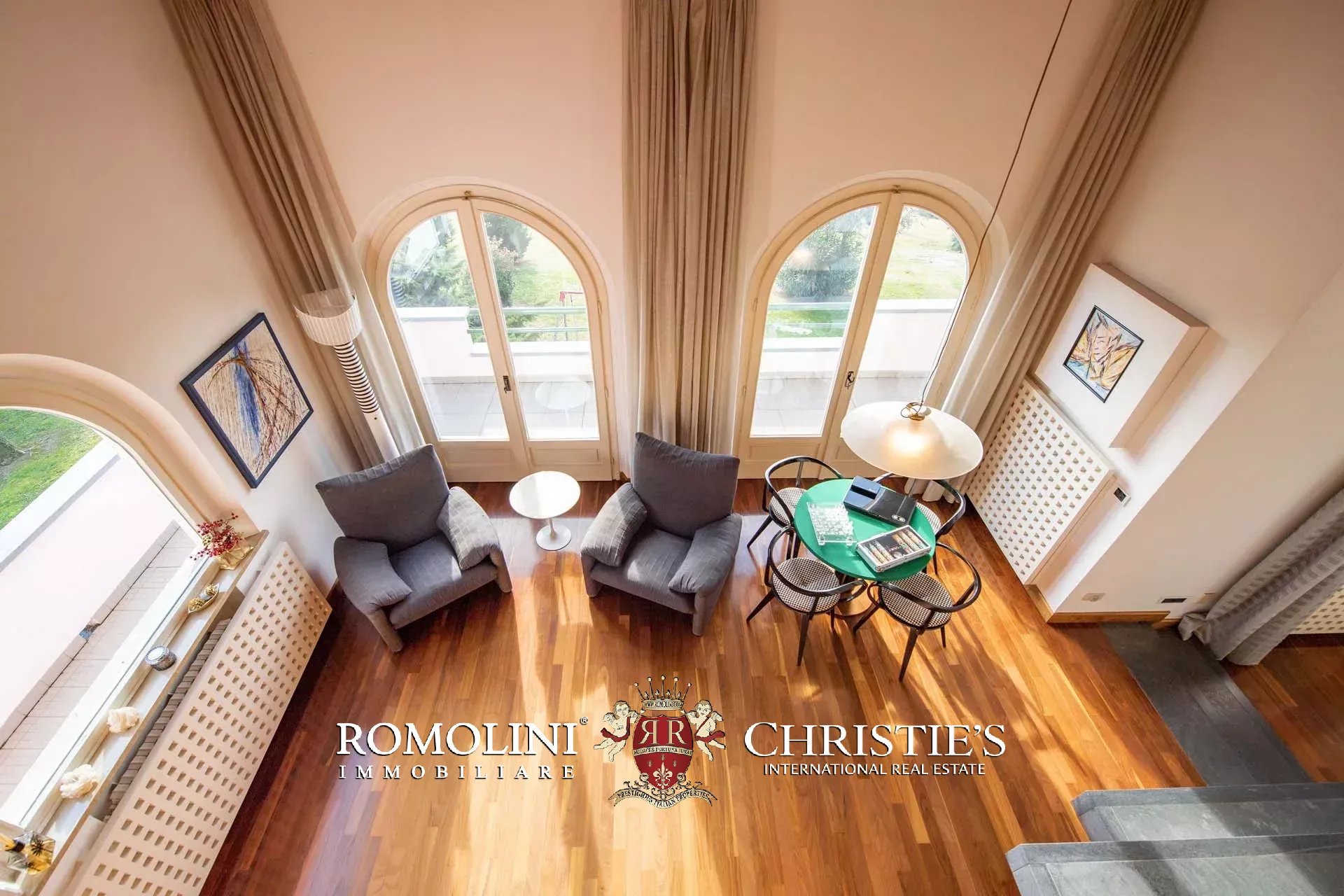 5 Bedroom Villa/Townhouse's Image 30