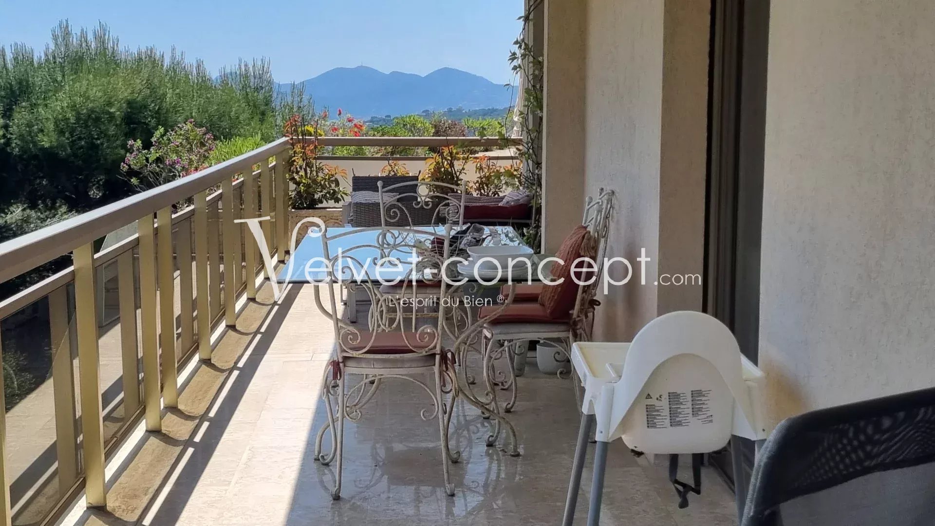 Le Cannet beautiful 3-room apartment with pool terrace sea view