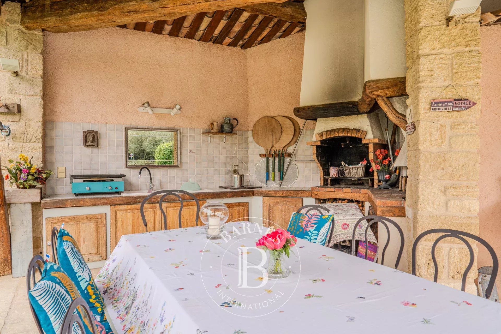 AIX EN PROVENCE NORTH - 15 MINUTES AIX-EN-PROVENCE - HOUSE 200sqm (350sqm in total) - LAND 4000m² - 3 BEDROOMS - ANNEXE - BASEMENT - GARDEN - SWIMMING POOL - SECLUDED - picture 31