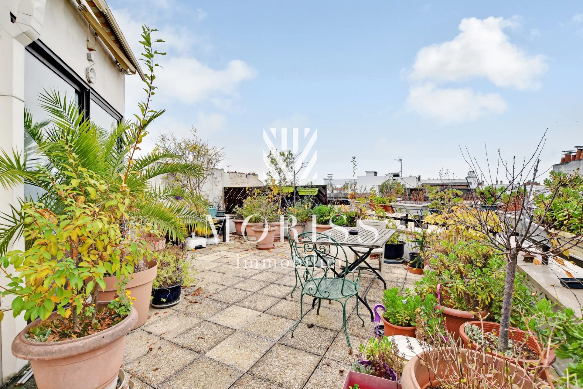 LOUISE MICHEL 4 PIÈCES AU DERNIER ÉTAGE AVEC TOIT TERRASSE PLEIN - Image 1