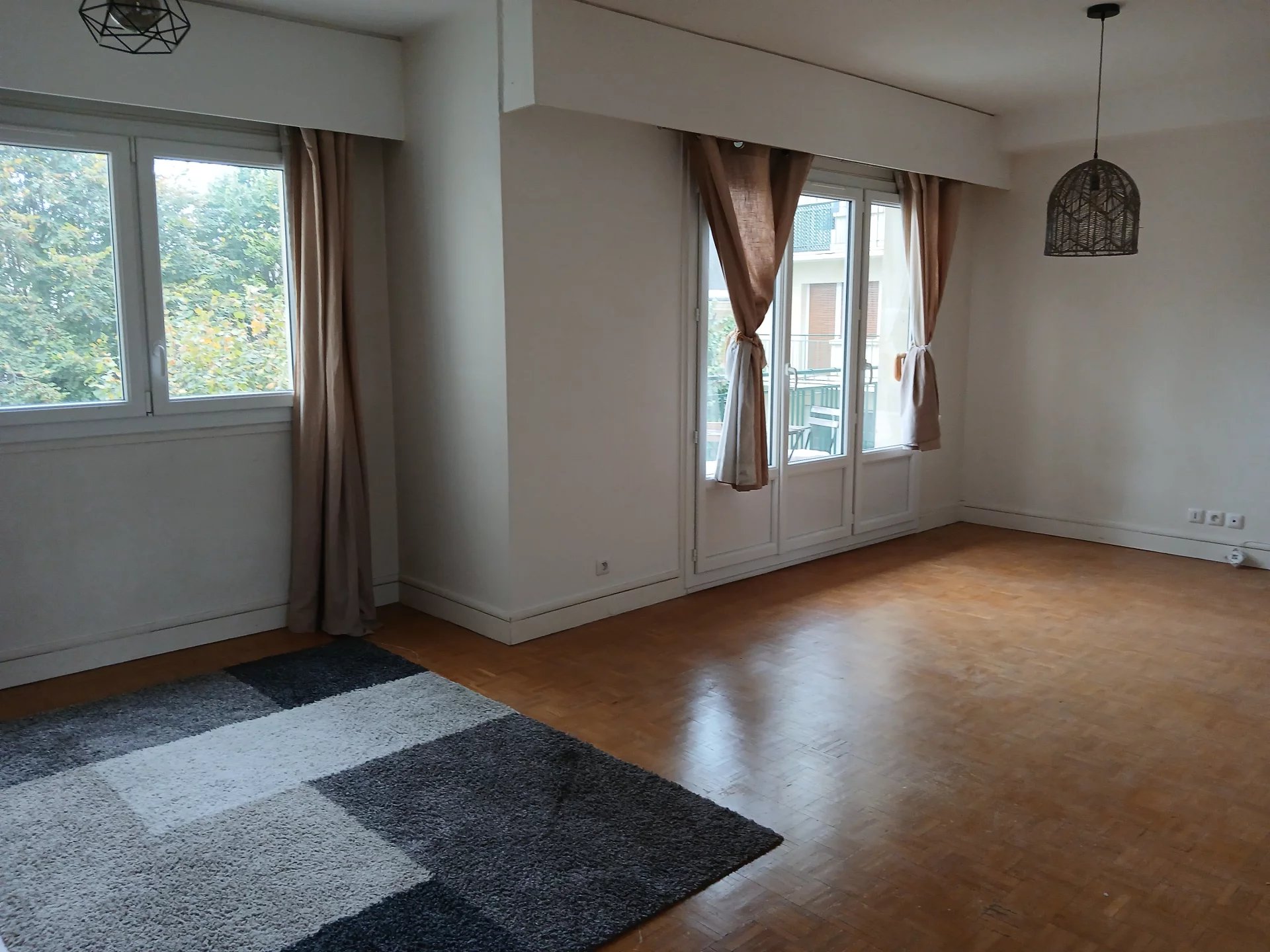 Versailles Montreuil St Symphorien -  3/4P. 79m² avec balcons!