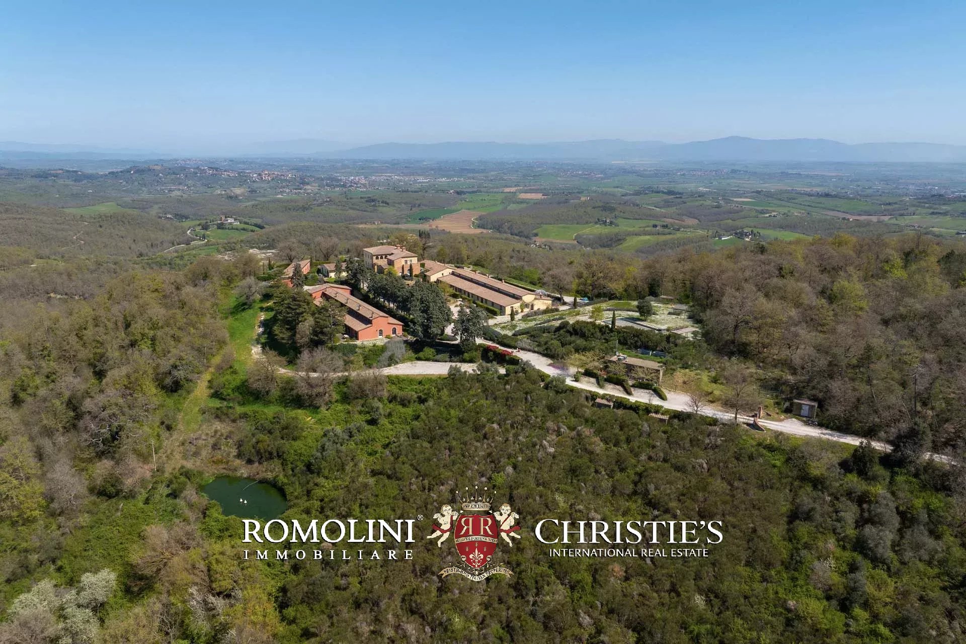 LUXUSANLAGE MIT 19 WOHNUNGEN IN DER TOSKANA, VAL D'ORCIA