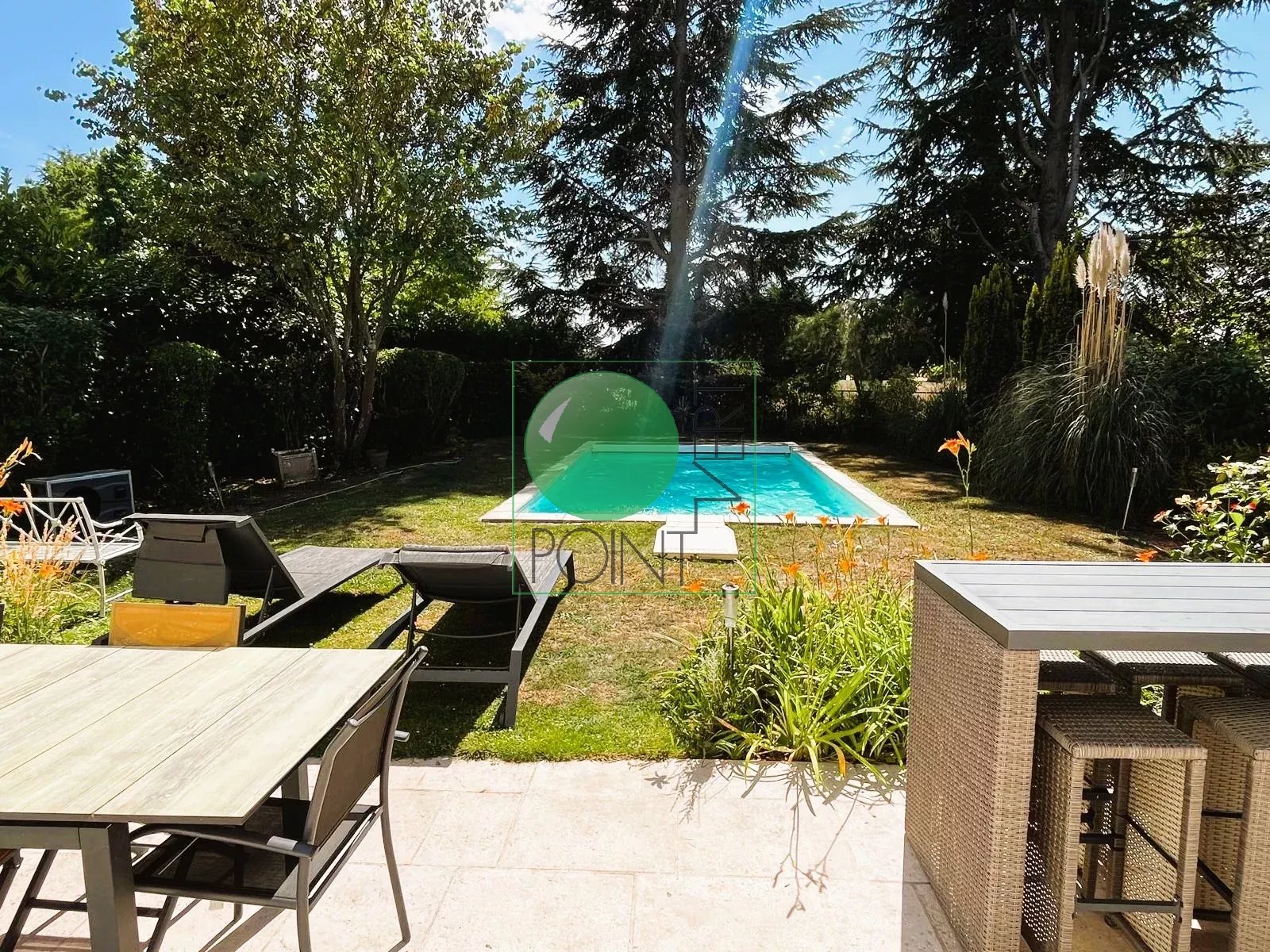 Agence immobilière de 