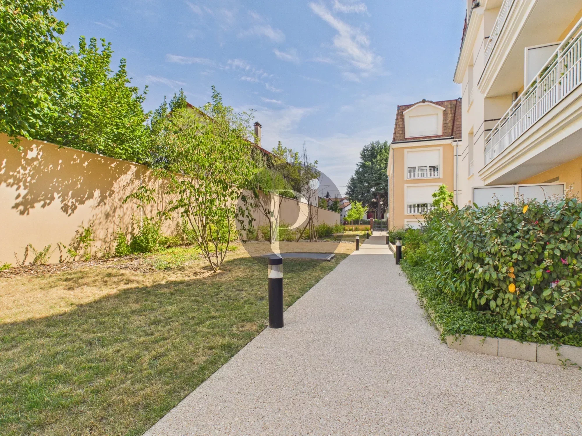vente-appartement-2-pieces-verrieres-le-buisson-87219923