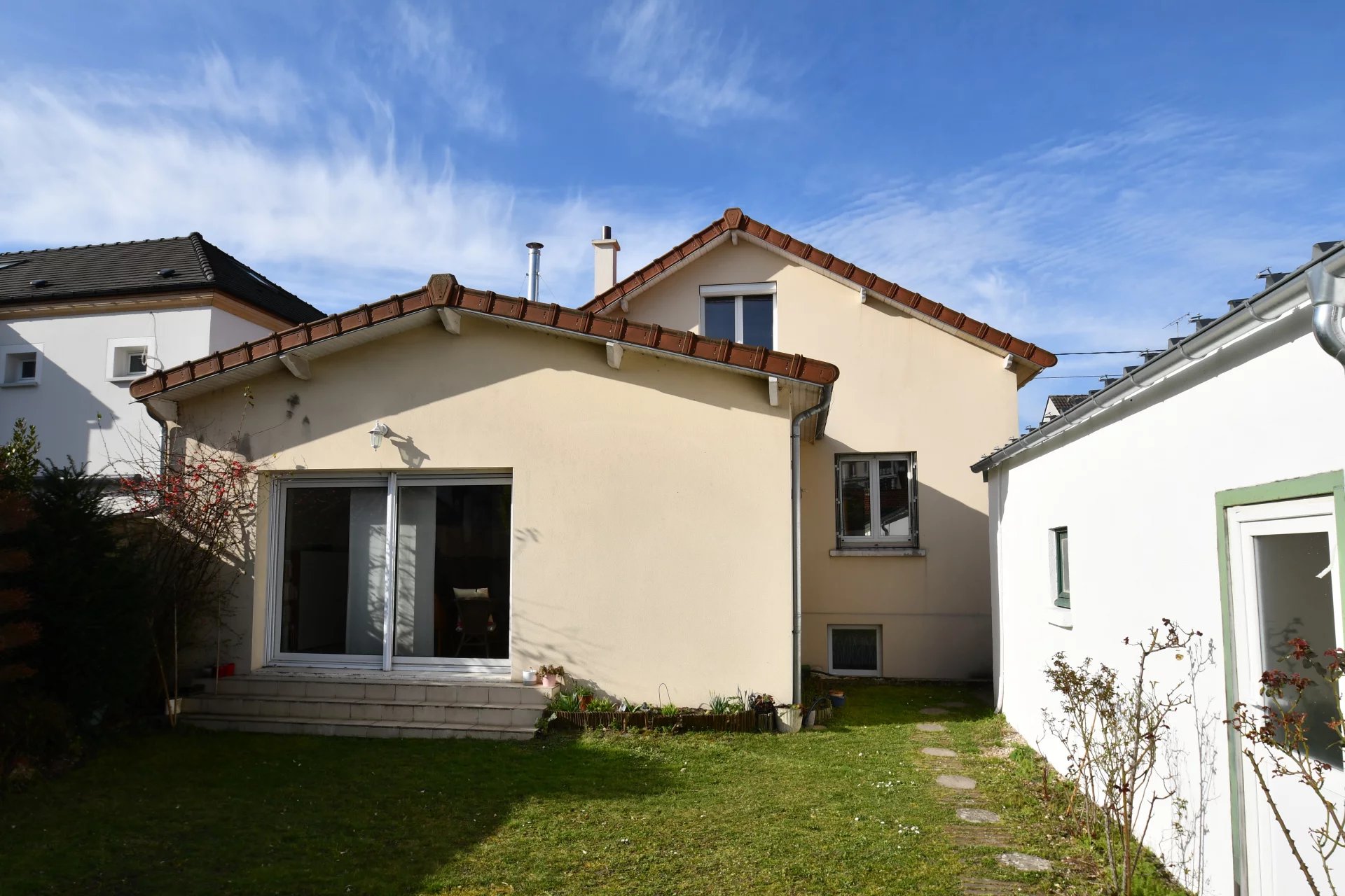 PAVILLON TYPE F5 - SECTEUR TRES RECHERCHE